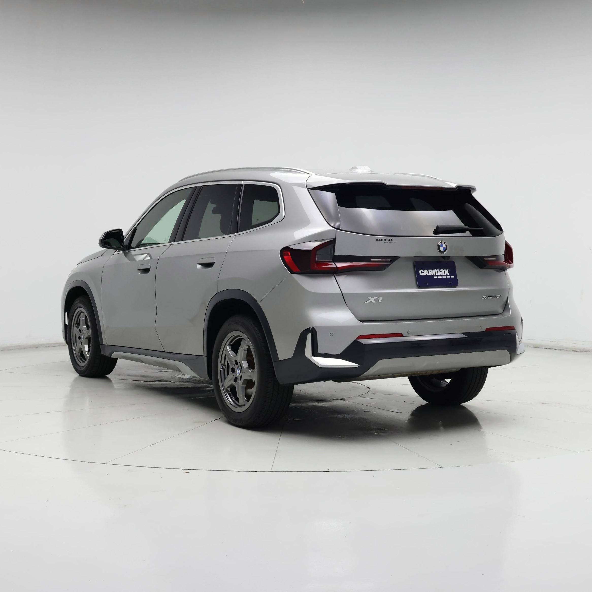 Thumbnail: 2025 BMW X1 - 2