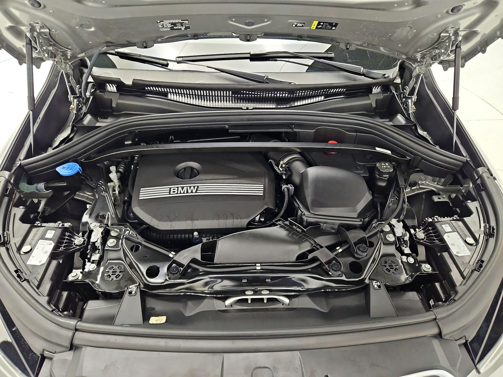 Thumbnail: 2025 BMW X1 - 19