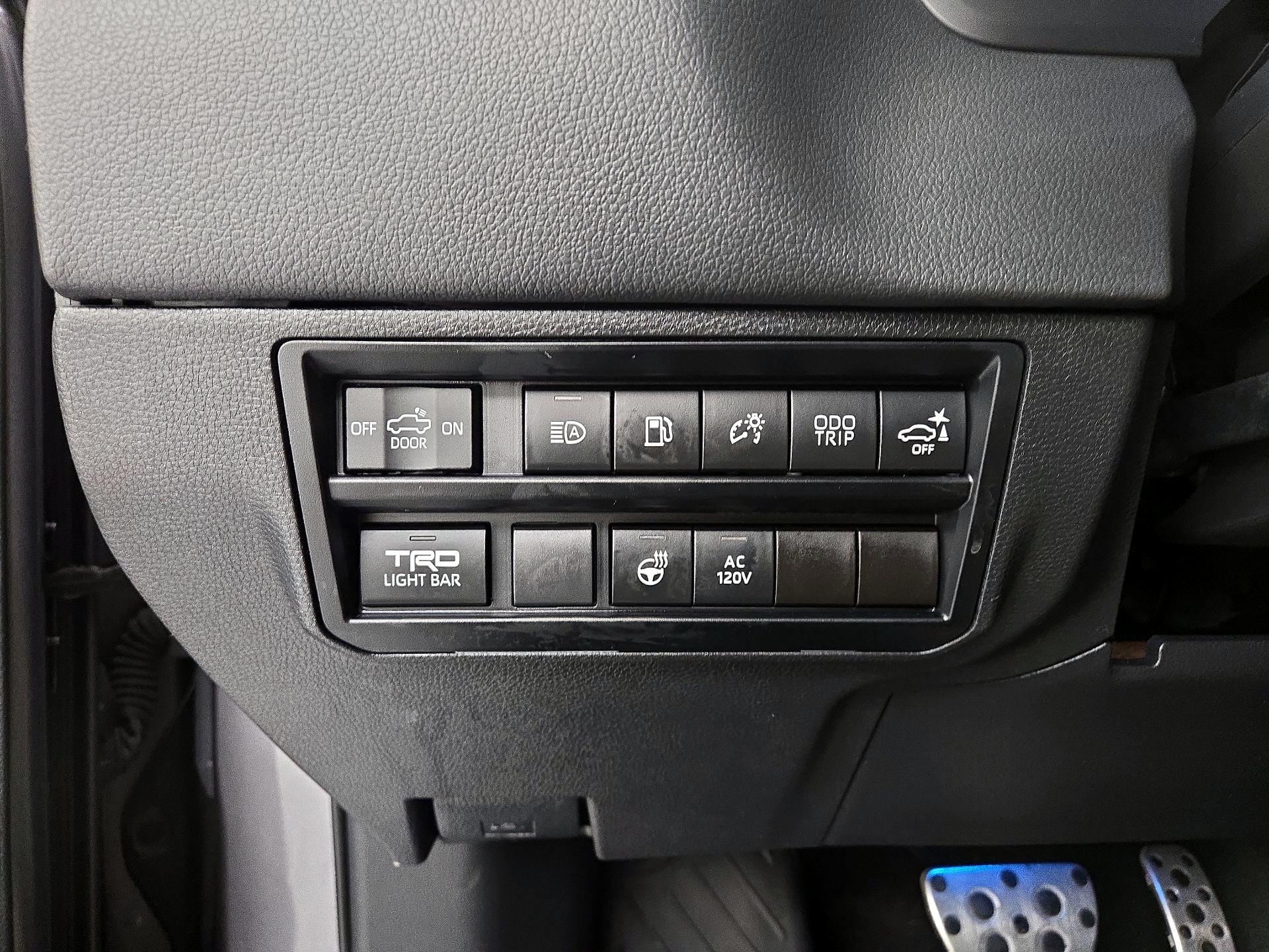 Thumbnail: 2024 Toyota Tundra - 13