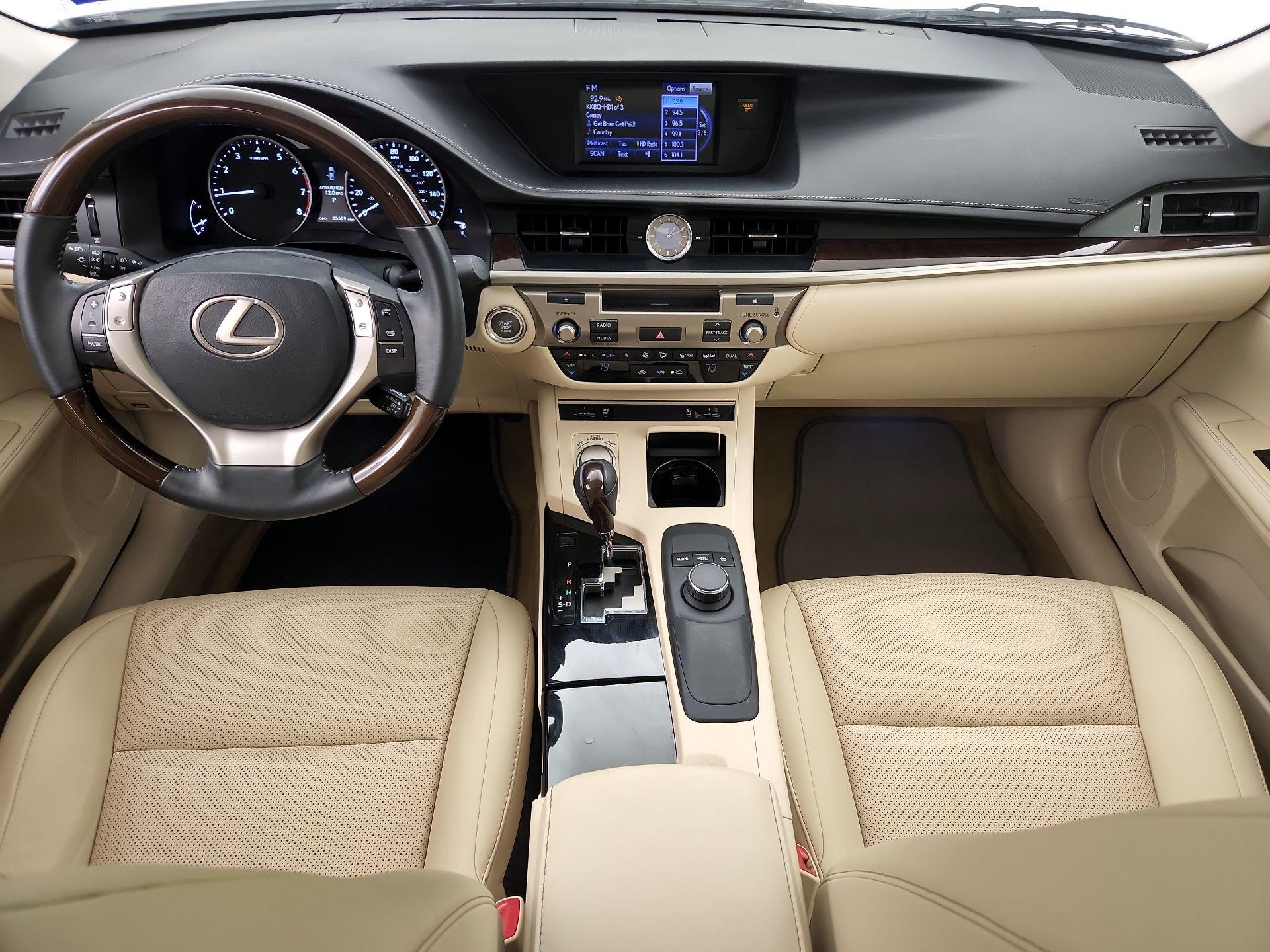 Thumbnail: 2014 Lexus ES - 9