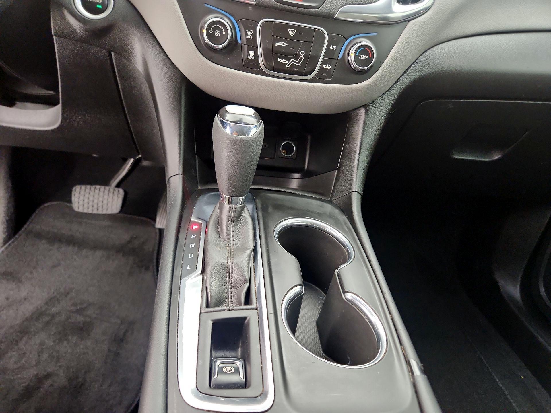 Thumbnail: 2019 Chevrolet Equinox - 17