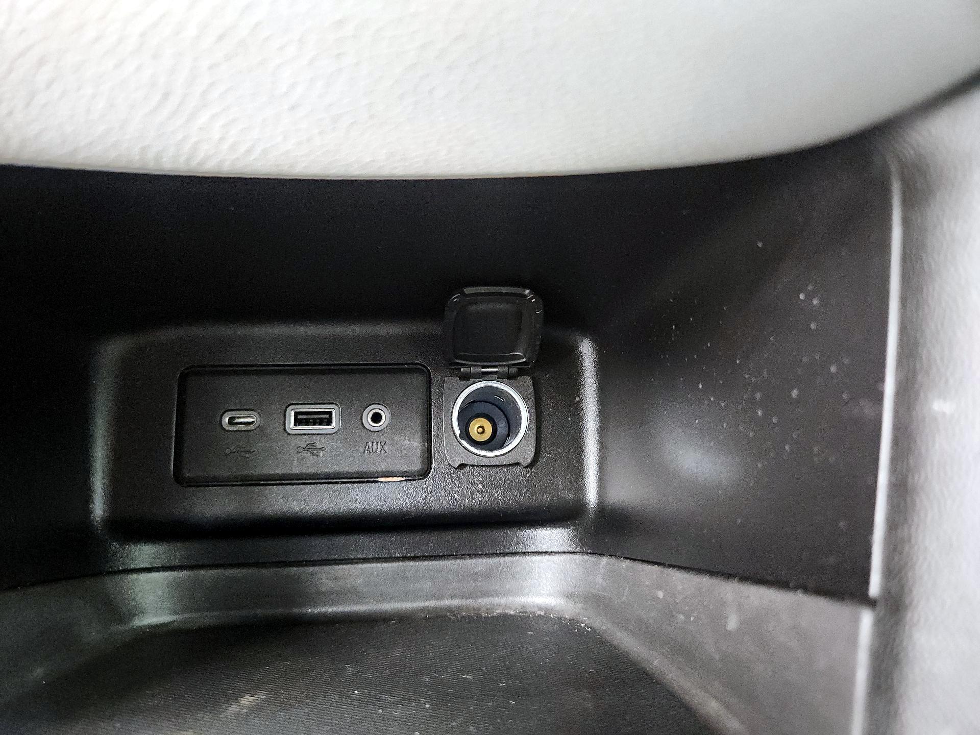 Thumbnail: 2019 Chevrolet Equinox - 18