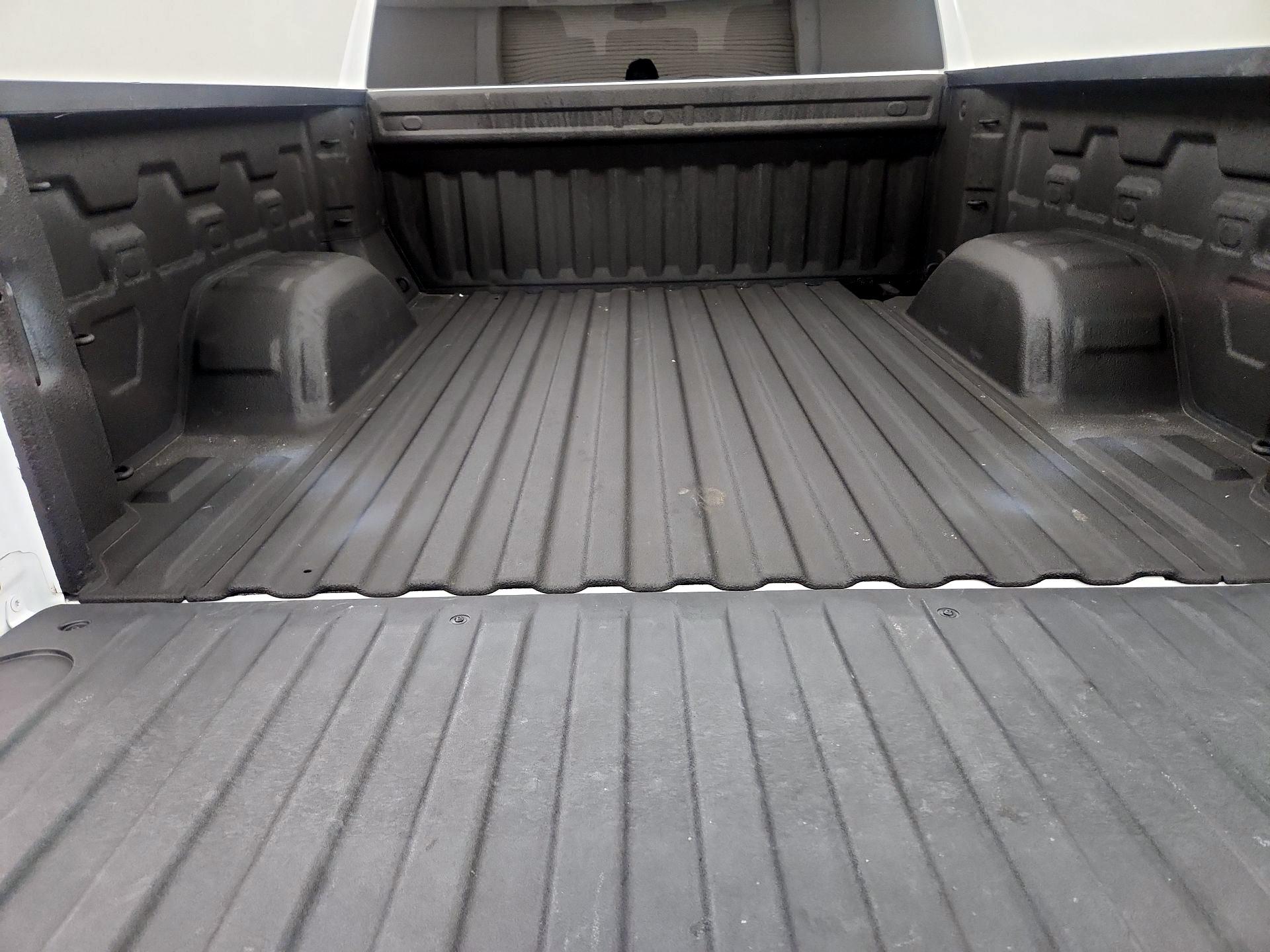 Thumbnail: 2020 Chevrolet Silverado 1500 - 20