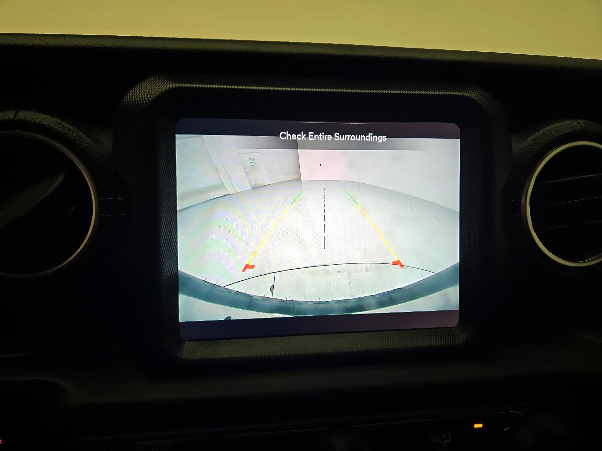 Thumbnail: 2020 Jeep Wrangler - 15