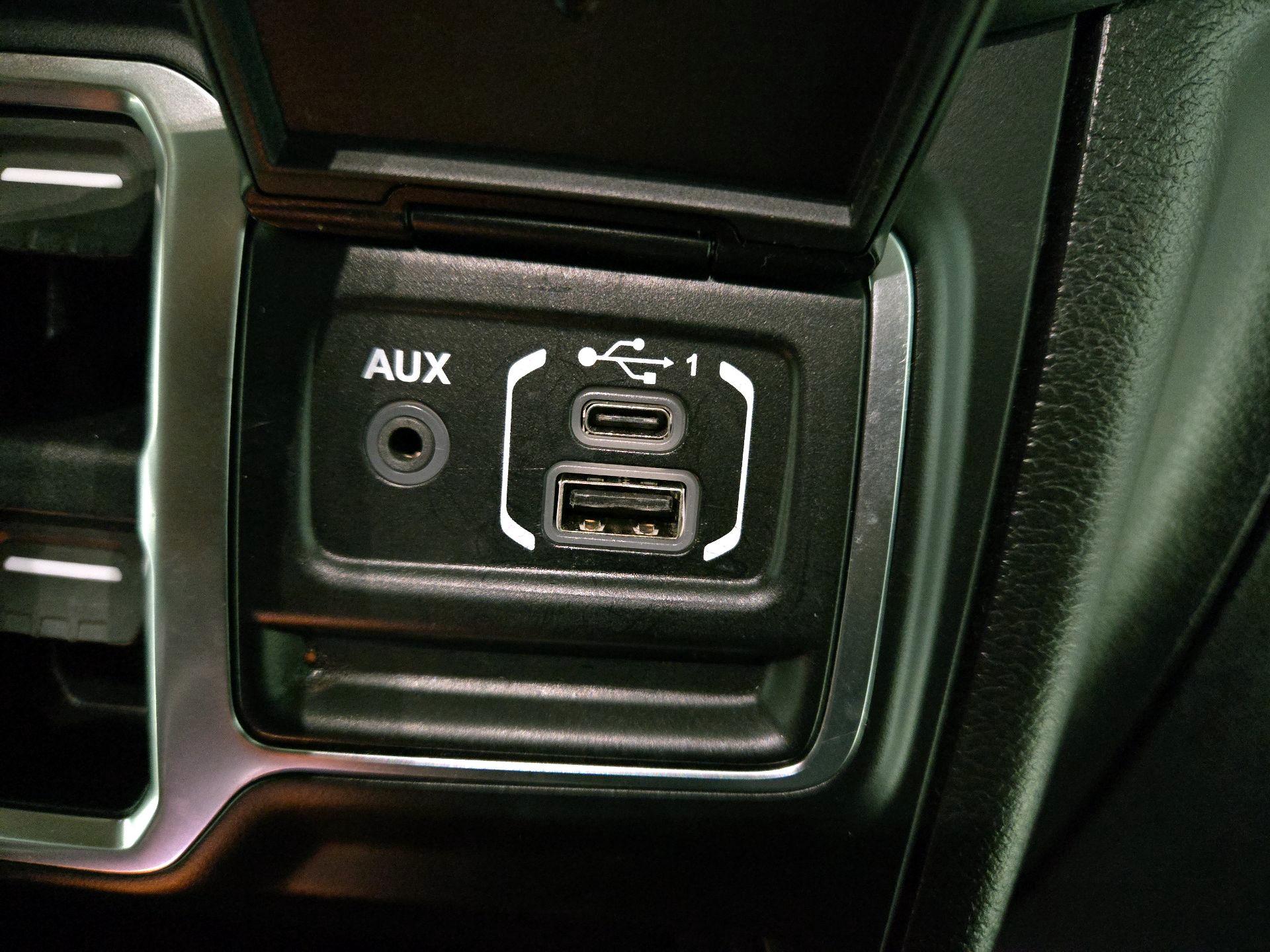 Thumbnail: 2020 Jeep Wrangler - 19