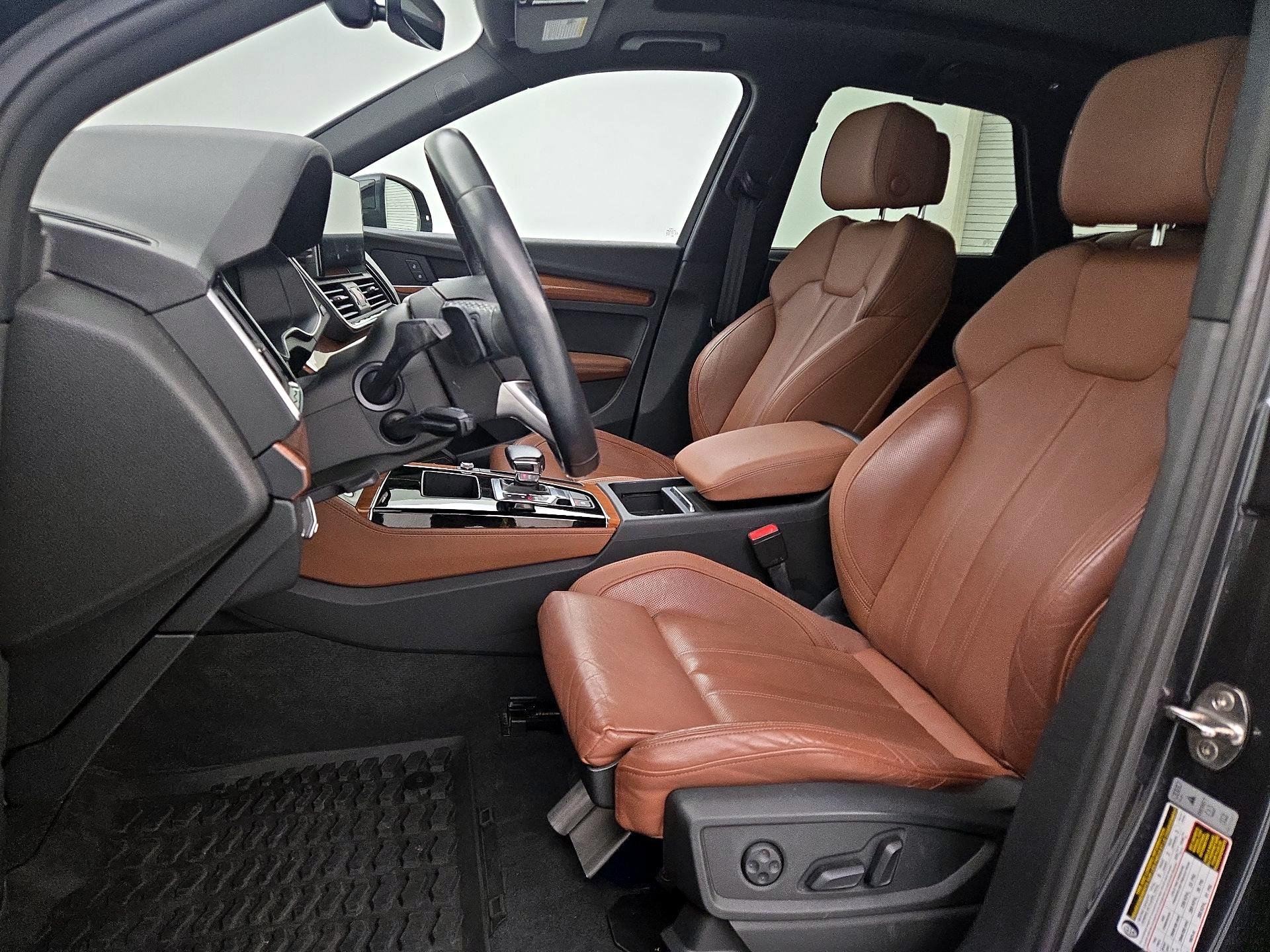 Thumbnail: 2021 Audi Q5 - 11