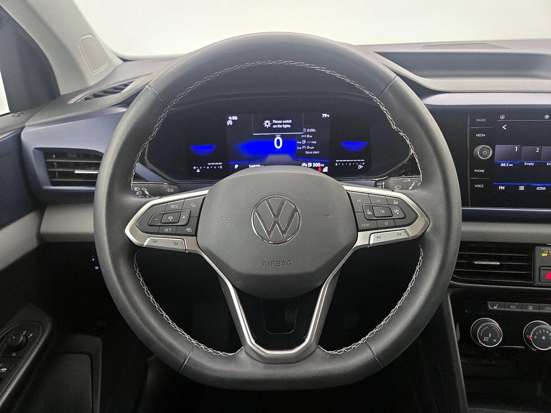 Thumbnail: 2023 Volkswagen Taos - 10