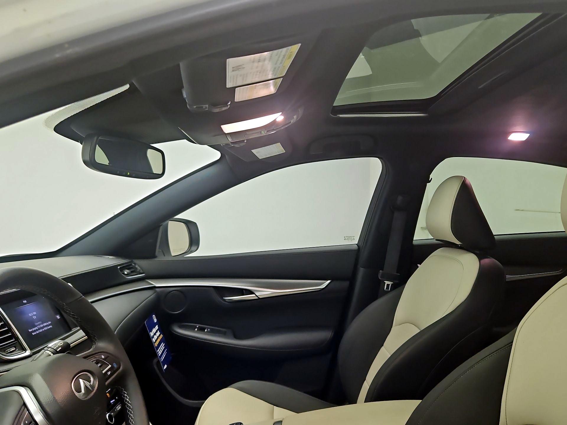 Thumbnail: 2023 INFINITI QX55 - 19