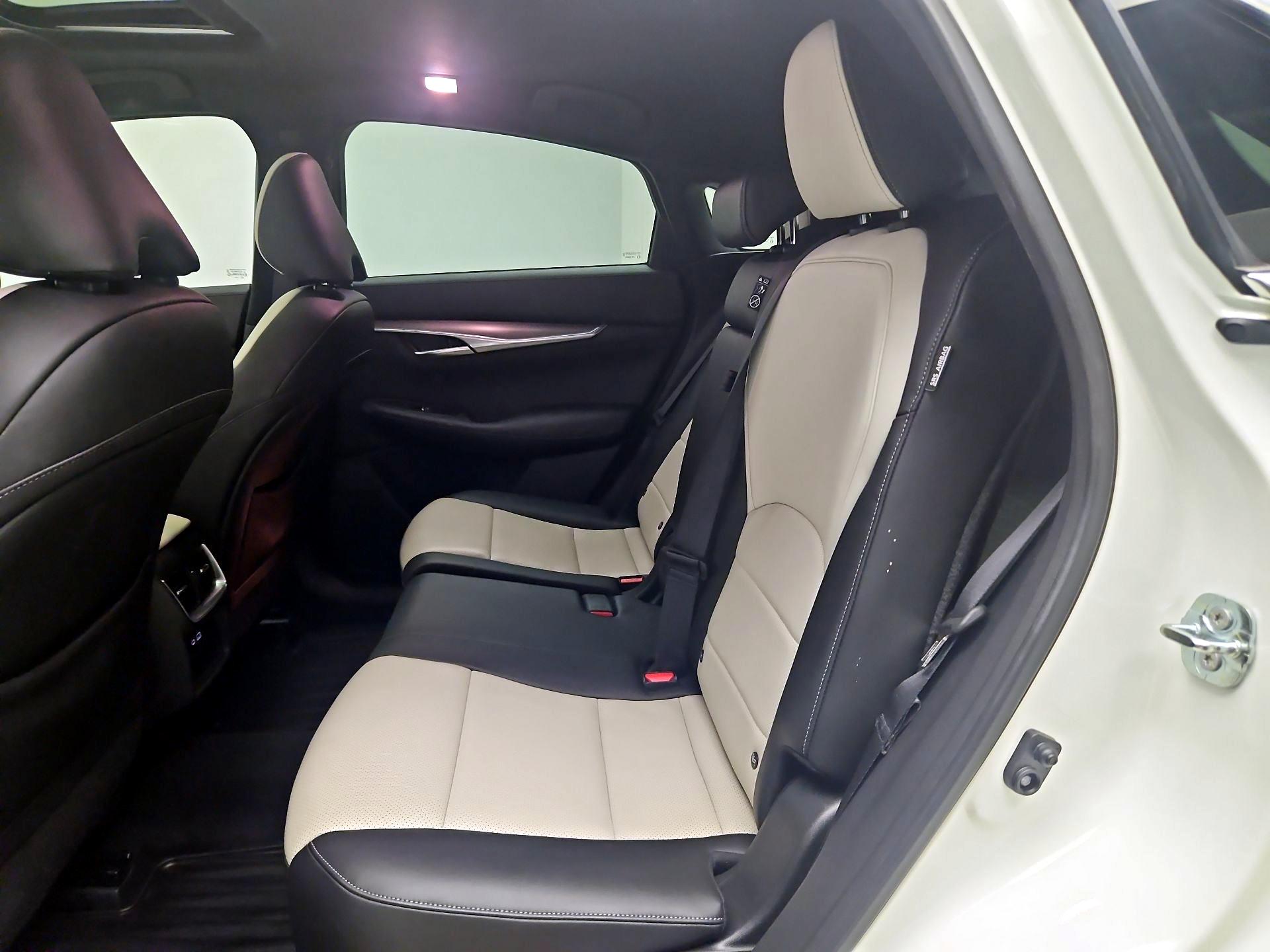 Thumbnail: 2023 INFINITI QX55 - 20