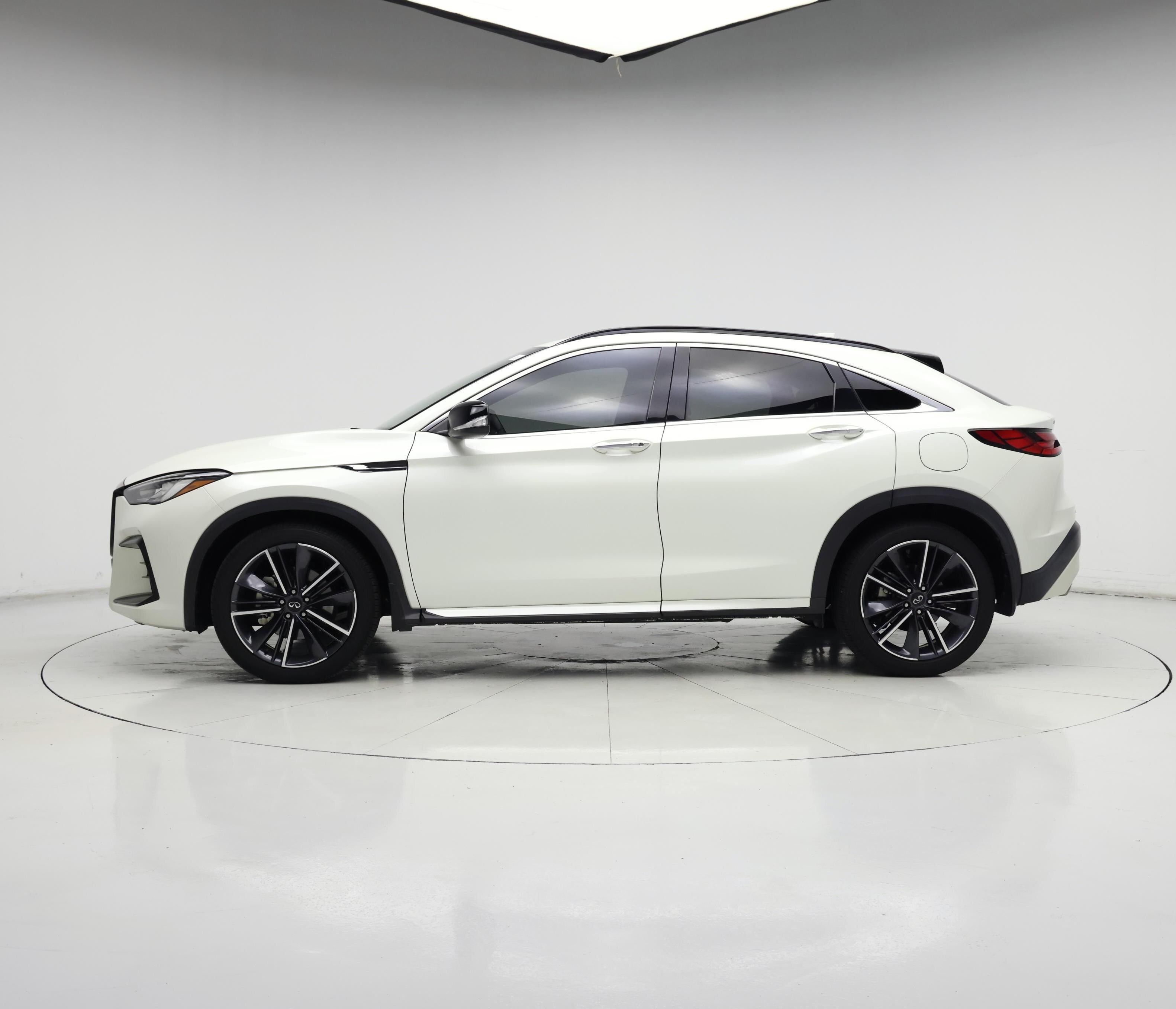 Thumbnail: 2023 INFINITI QX55 - 3