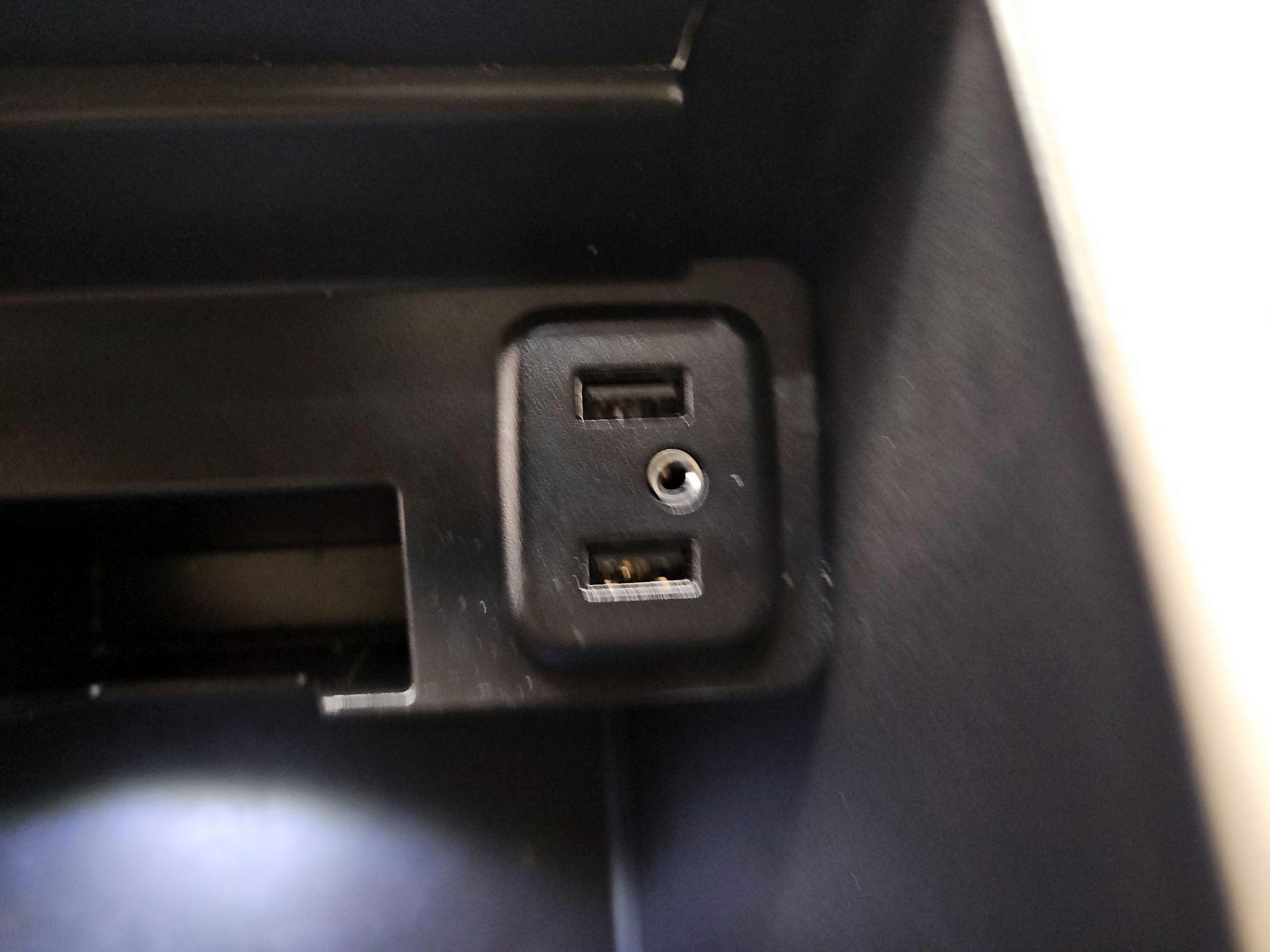 Thumbnail: 2020 GMC Yukon XL - 19