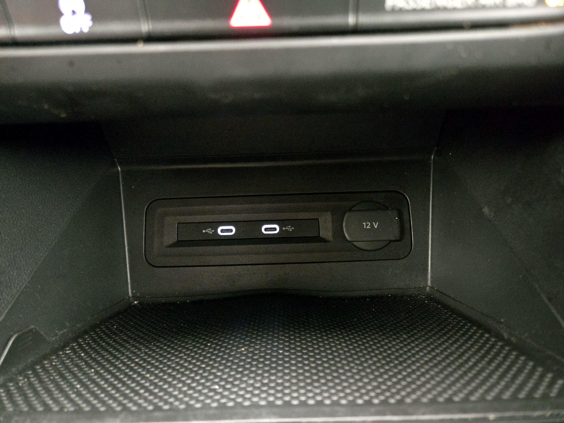 Thumbnail: 2022 Volkswagen Atlas - 18