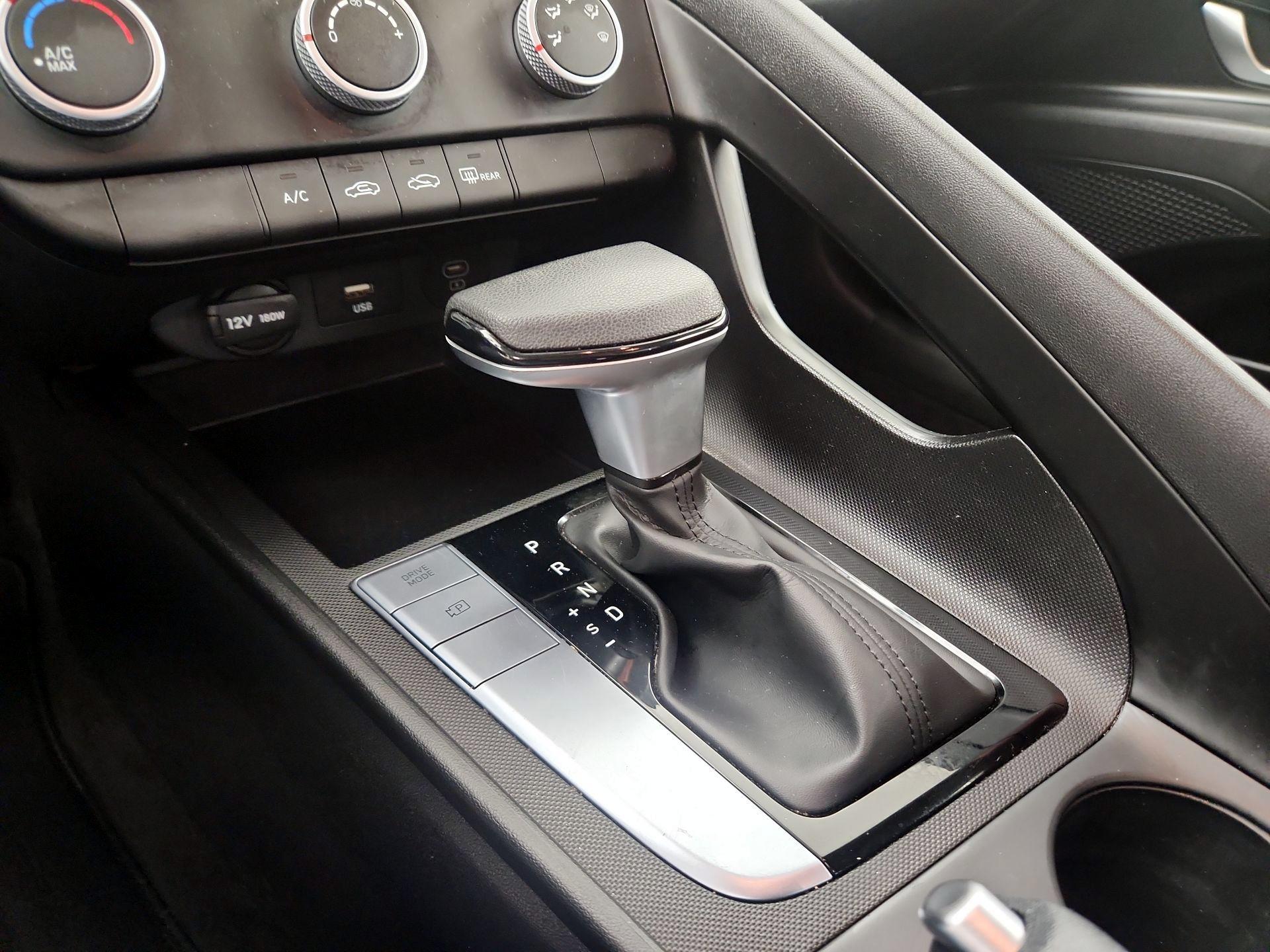 Thumbnail: 2024 Hyundai Elantra - 15