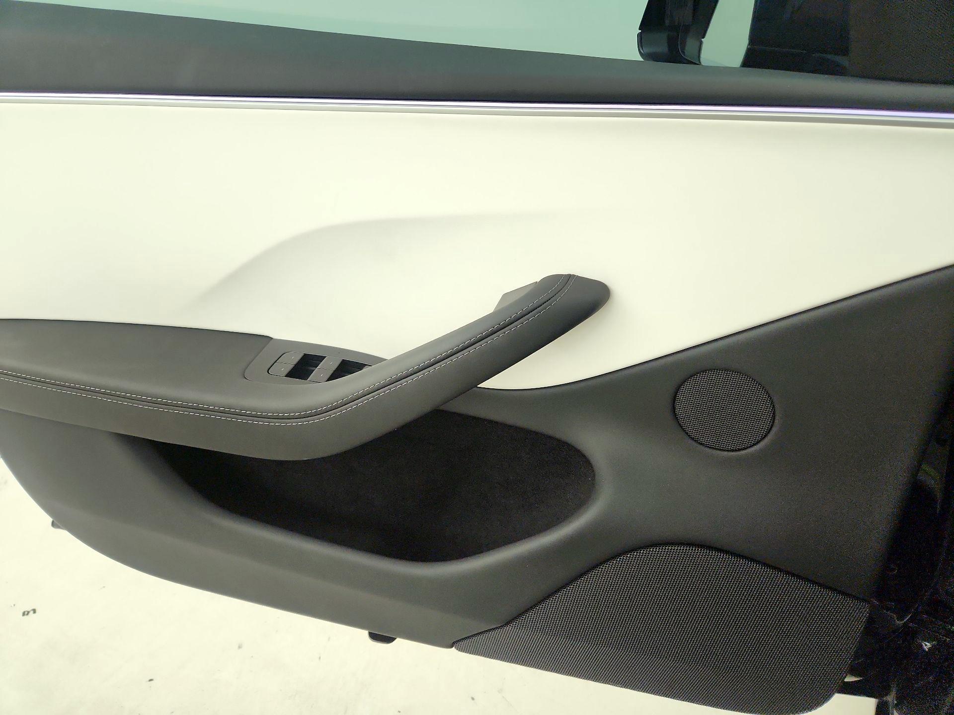 Thumbnail: 2024 Tesla Model 3 - 12