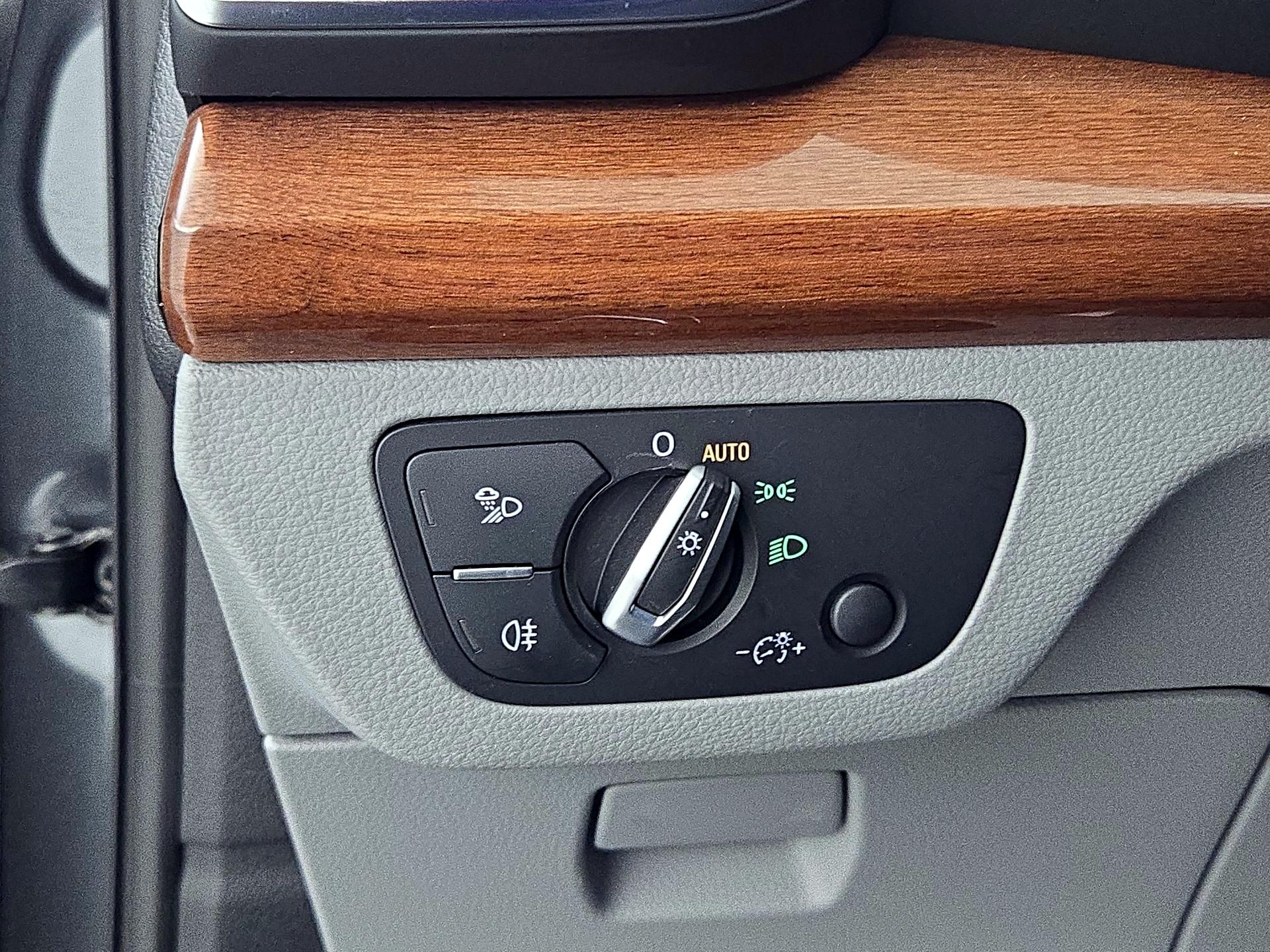 Thumbnail: 2022 Audi Q5 - 13