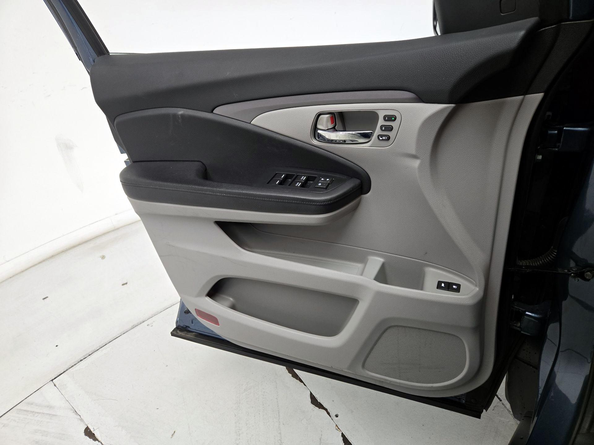 Thumbnail: 2021 Honda Pilot - 12