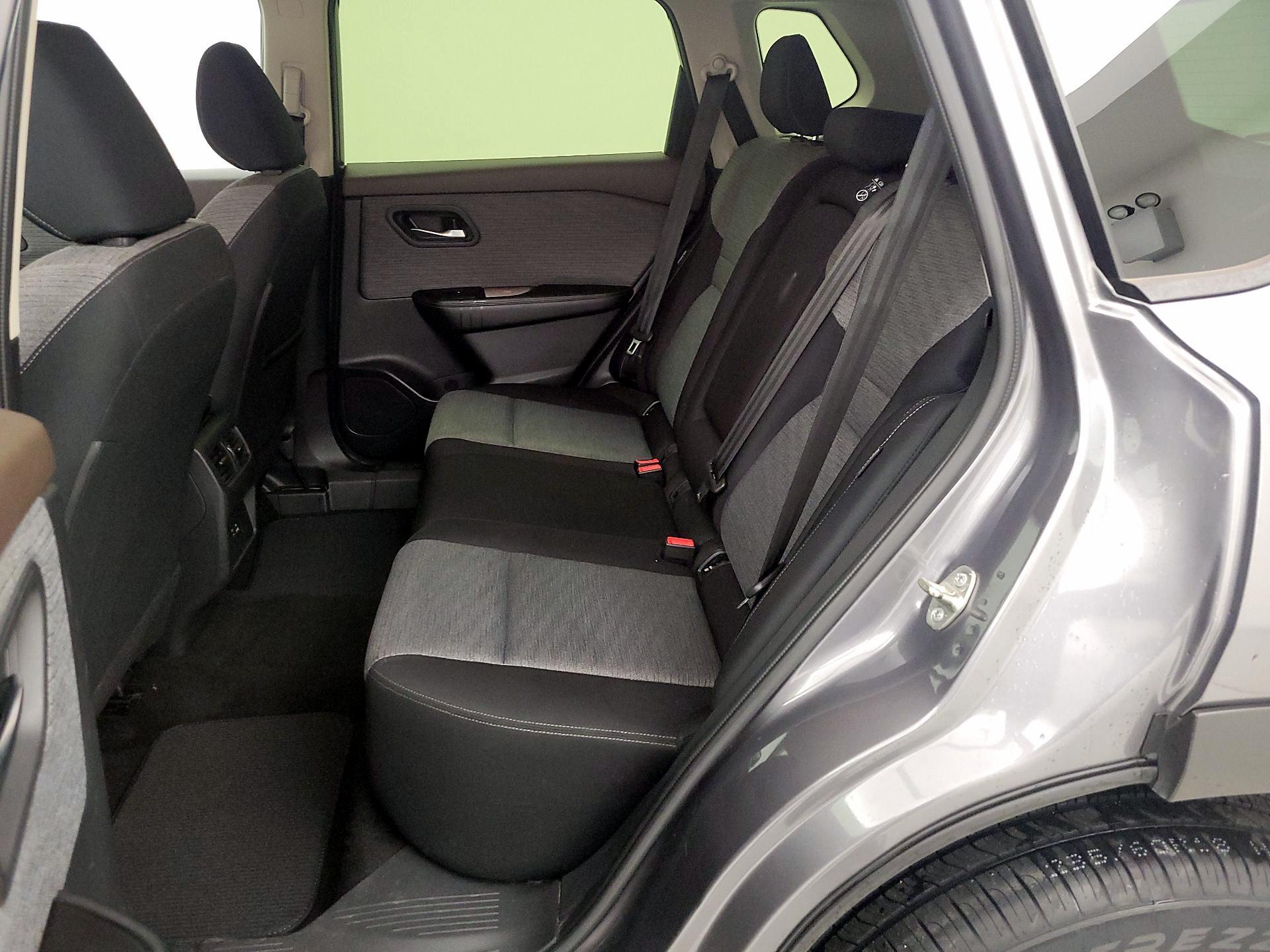 Thumbnail: 2023 Nissan Rogue - 19