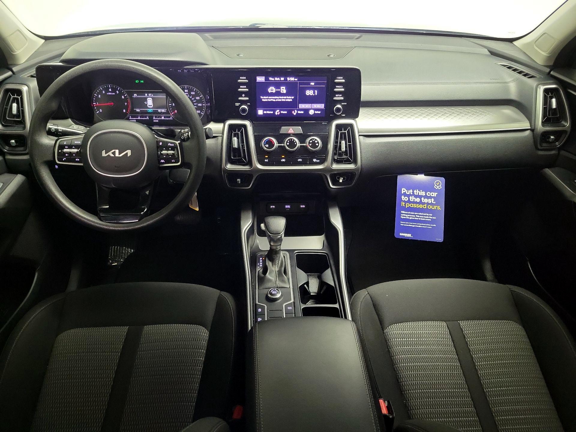 Thumbnail: 2022 Kia Sorento - 9