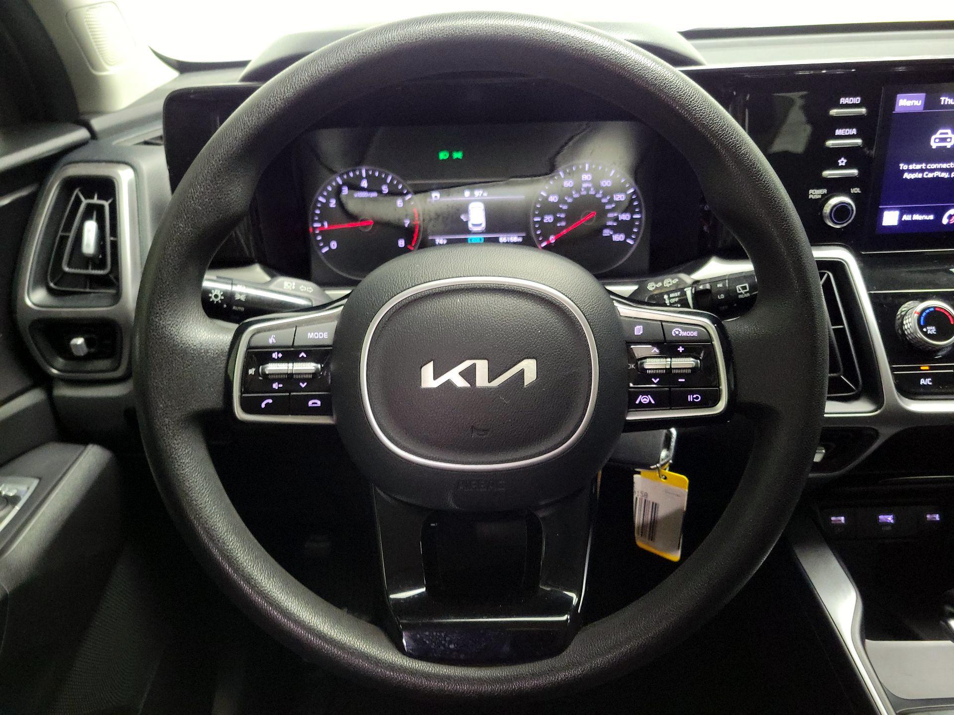 Thumbnail: 2022 Kia Sorento - 10