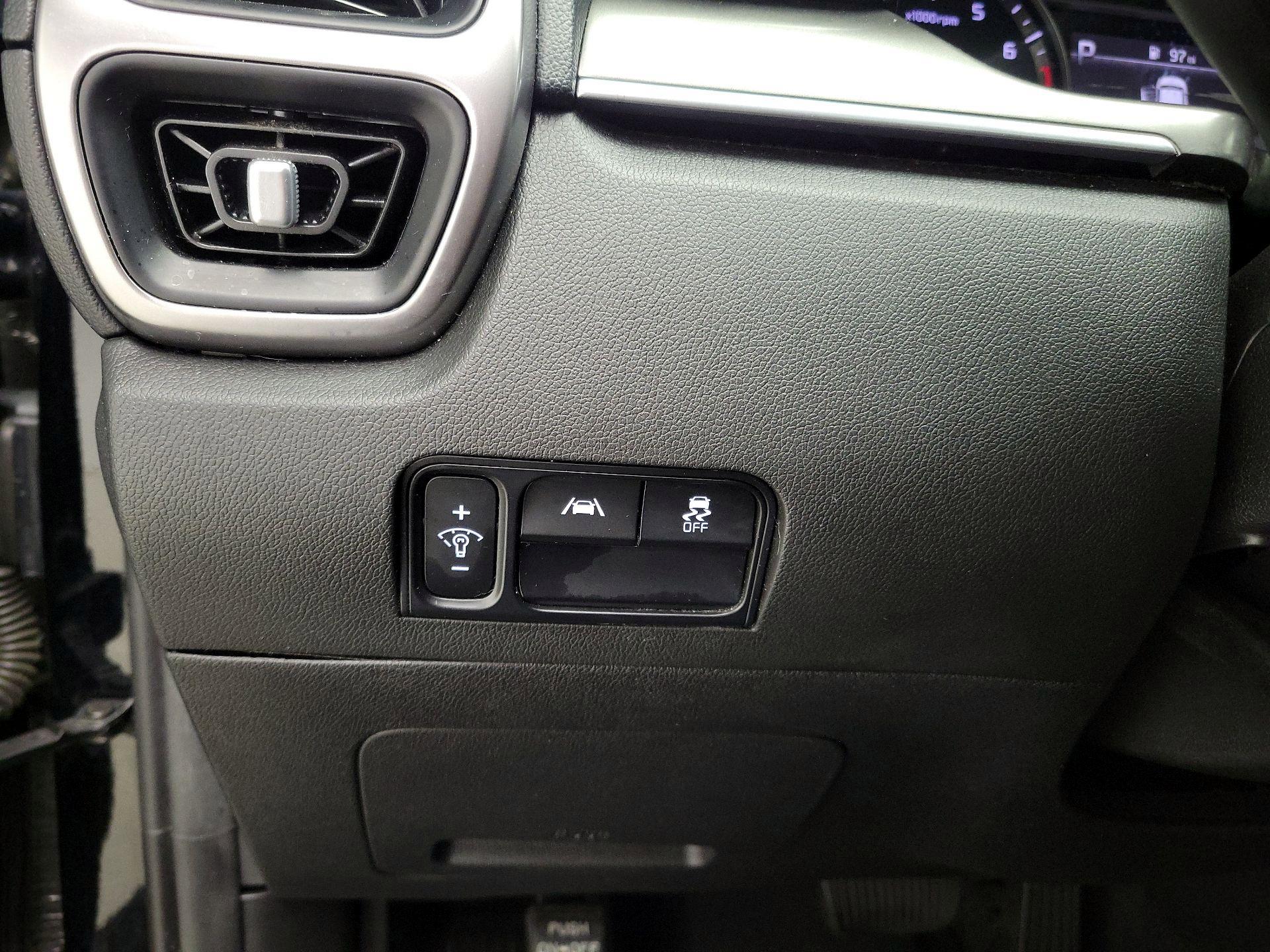 Thumbnail: 2022 Kia Sorento - 13