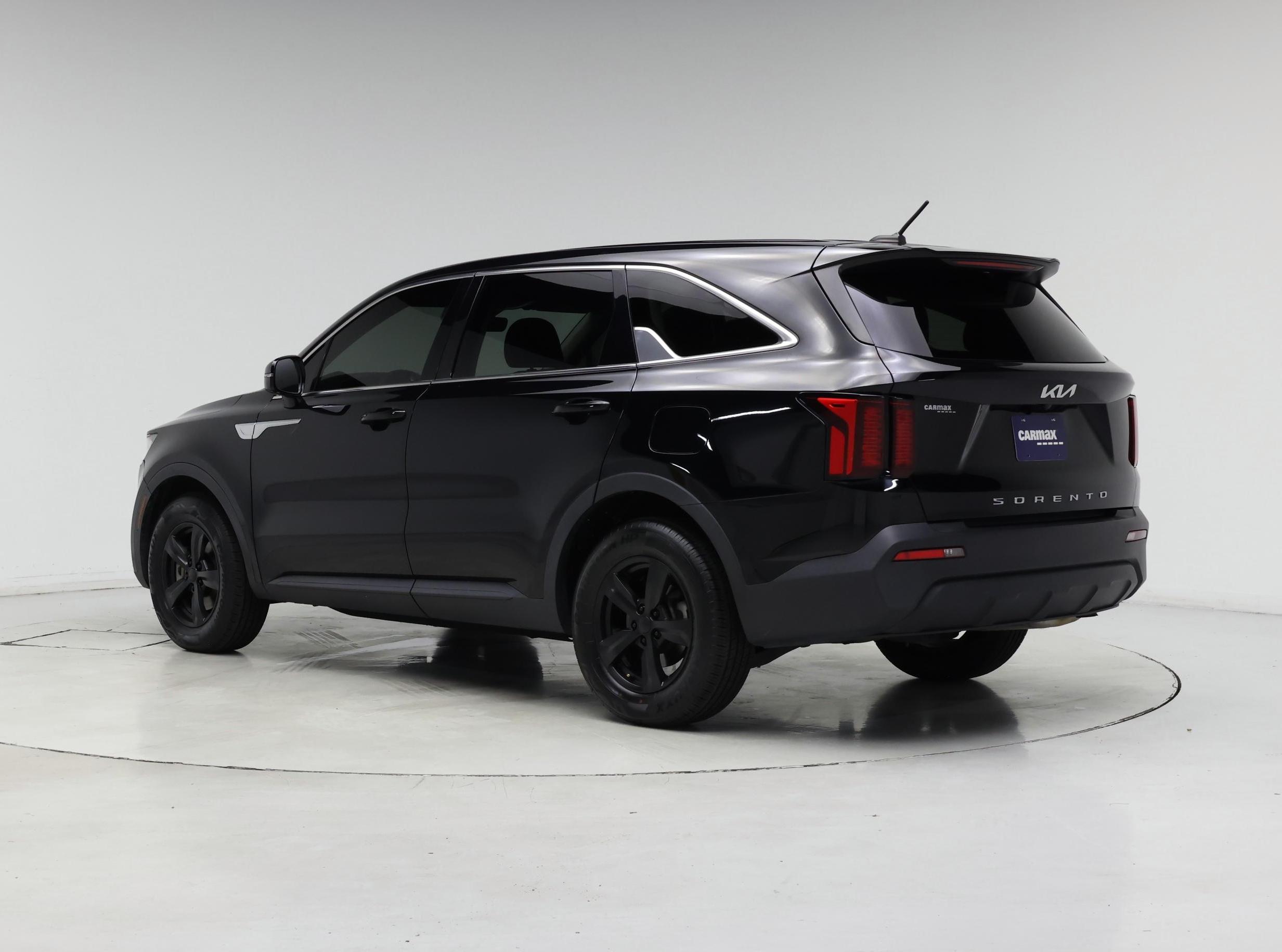 Thumbnail: 2022 Kia Sorento - 2