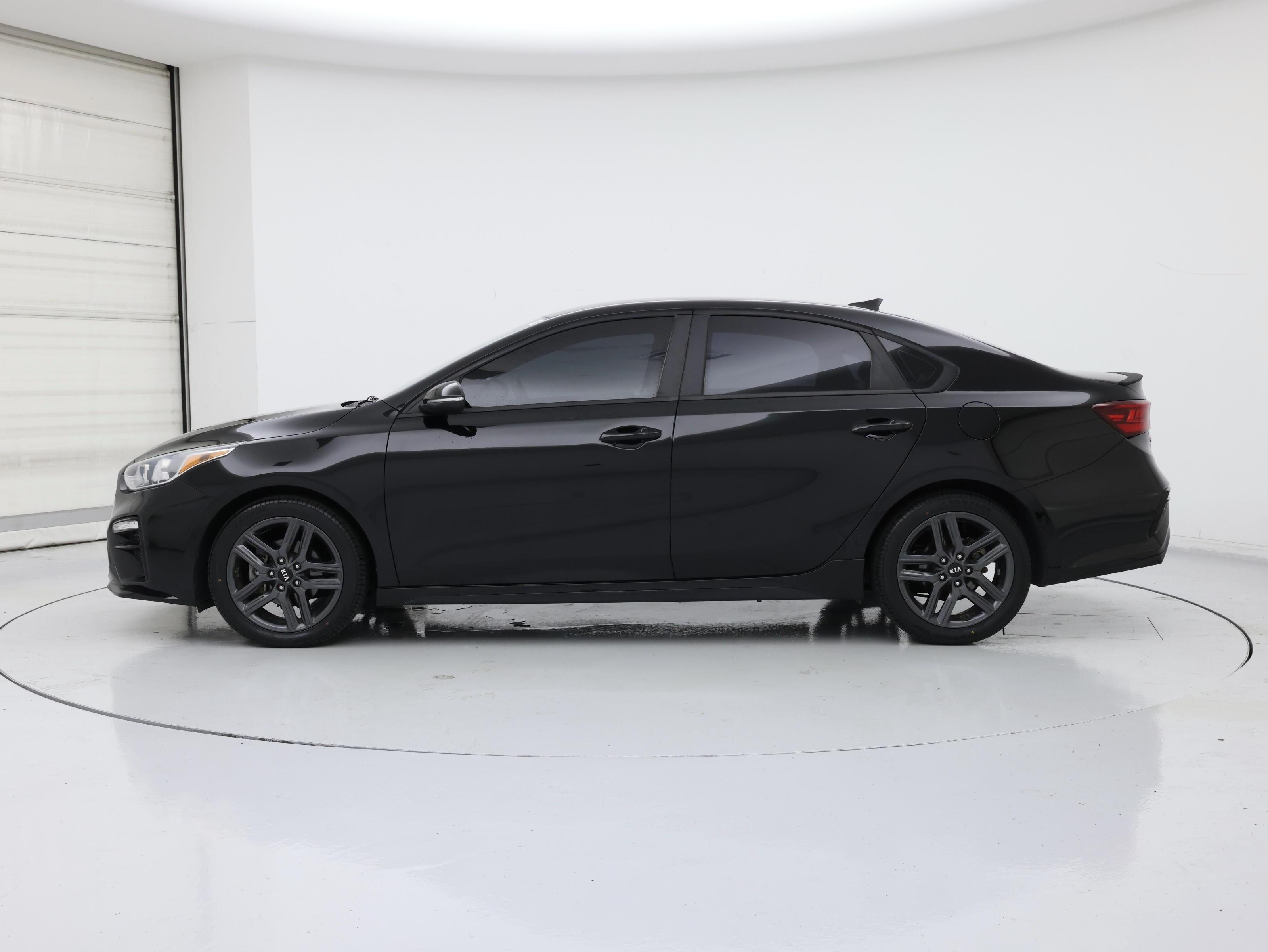 Thumbnail: 2020 Kia Forte - 3