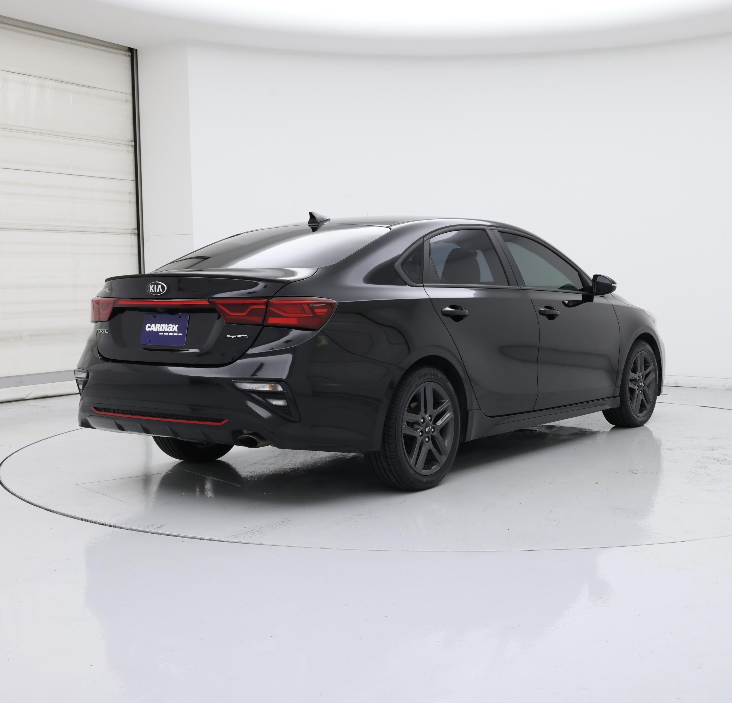 Thumbnail: 2020 Kia Forte - 8