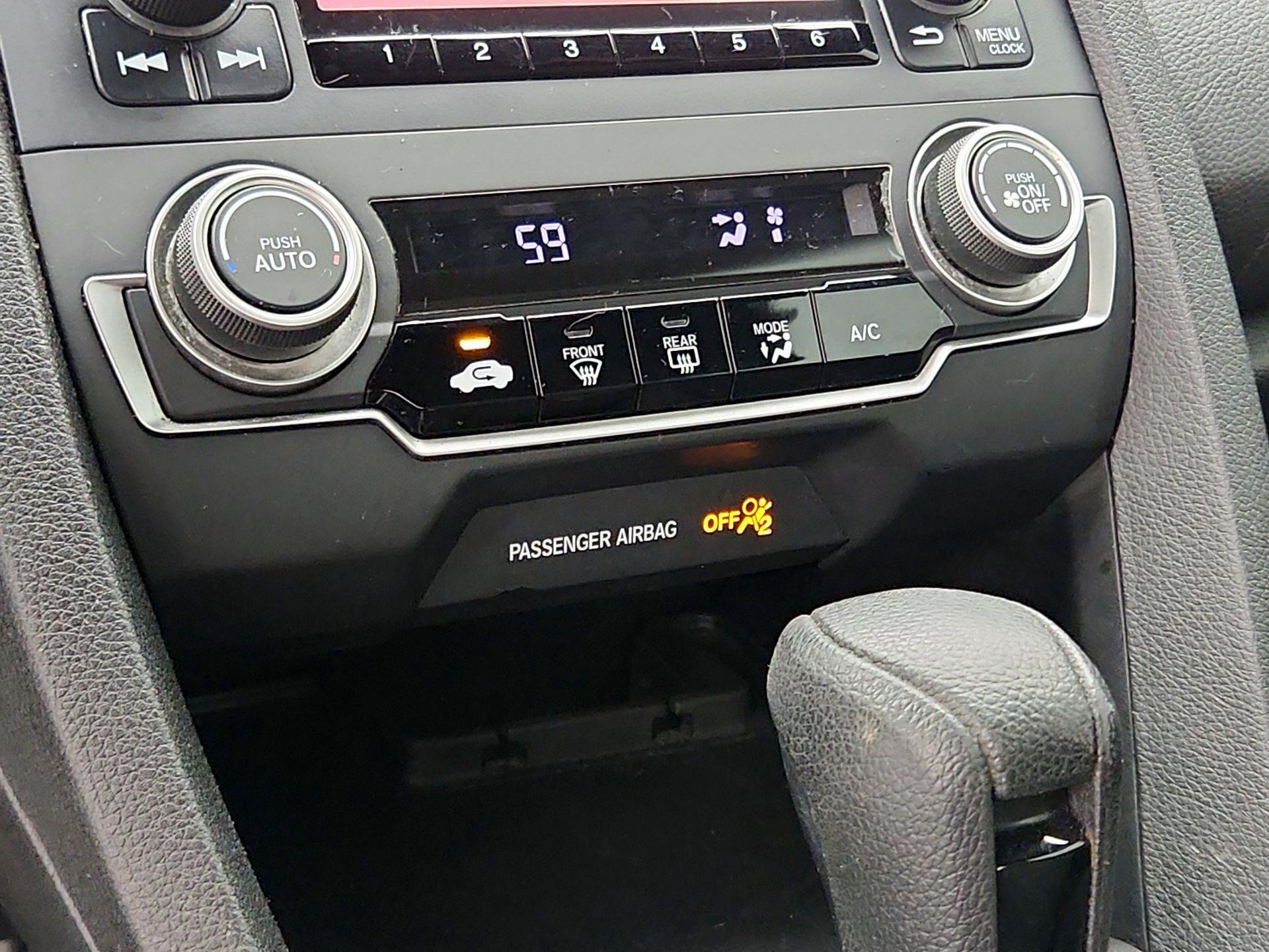 Thumbnail: 2016 Honda Civic - 16