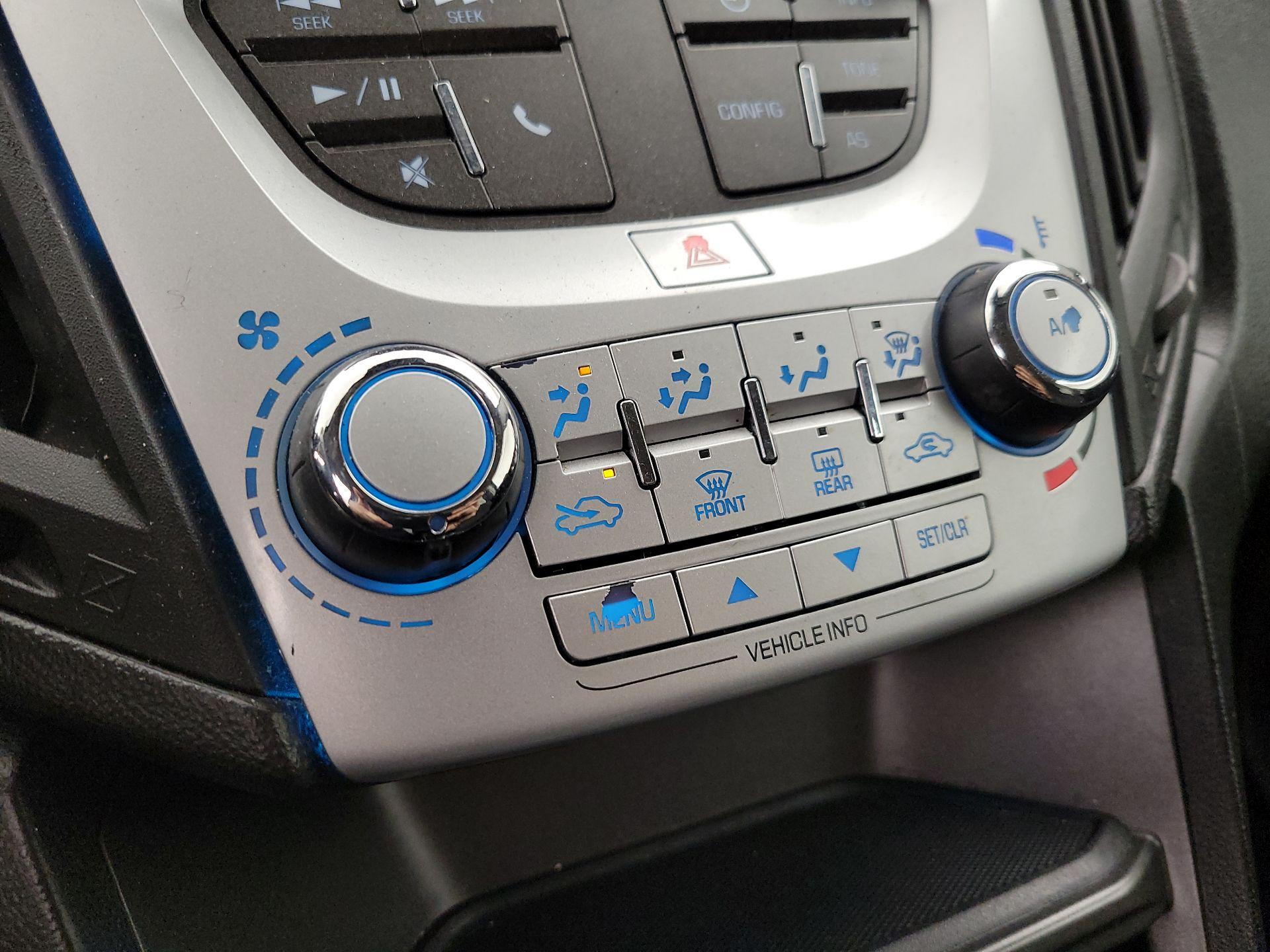 Thumbnail: 2017 Chevrolet Equinox - 16