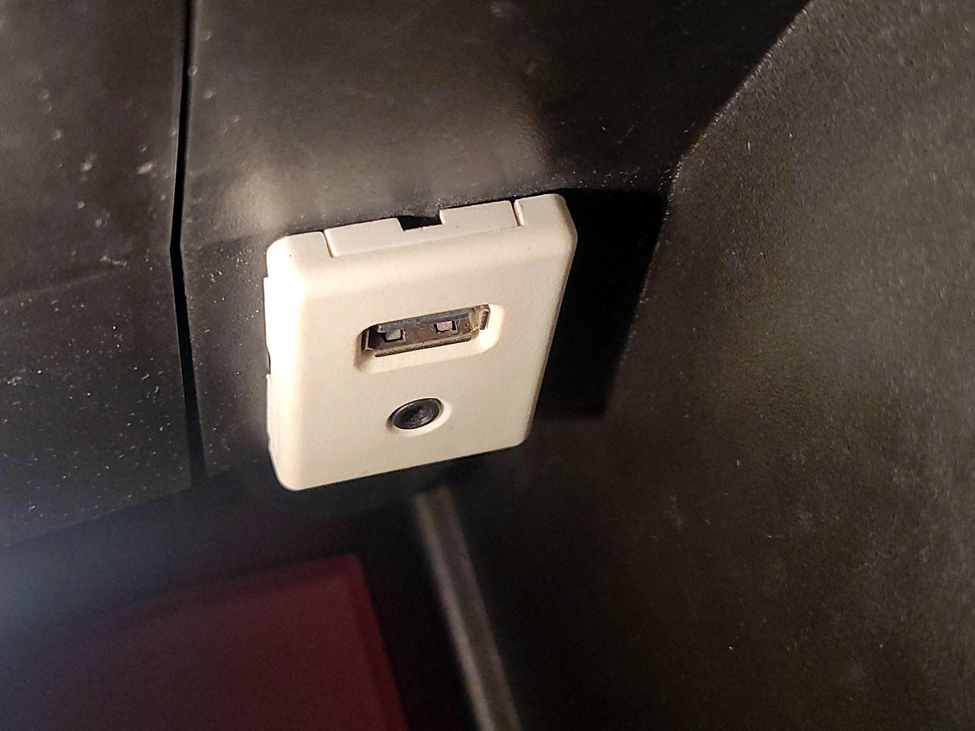 Thumbnail: 2017 Chevrolet Equinox - 18