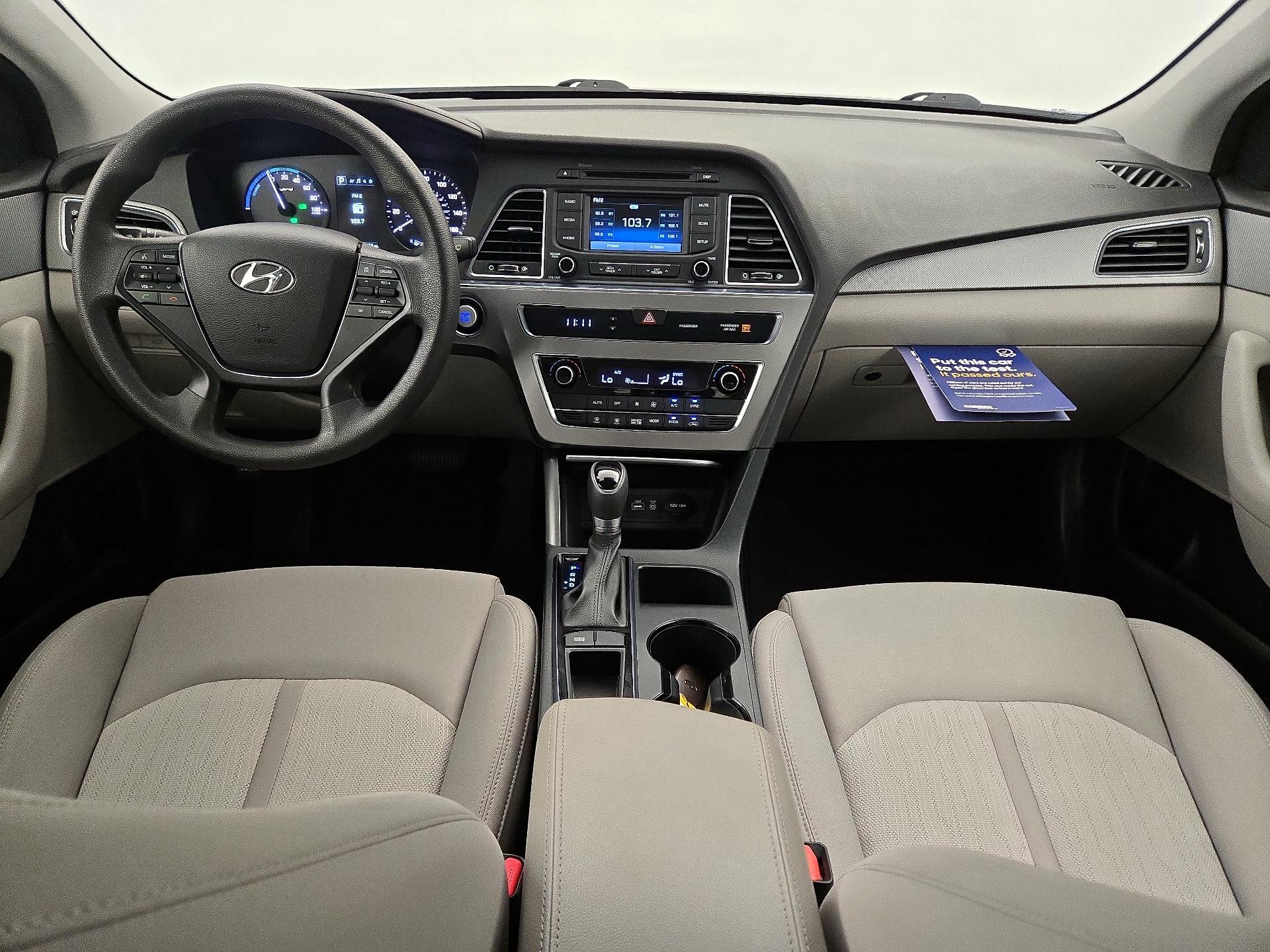 Thumbnail: 2016 Hyundai Sonata - 9