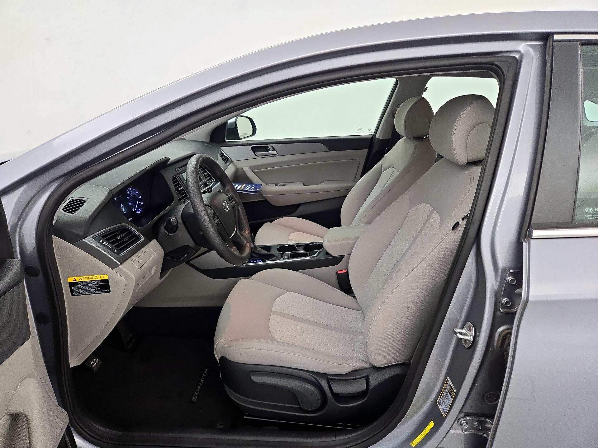 Thumbnail: 2016 Hyundai Sonata - 11