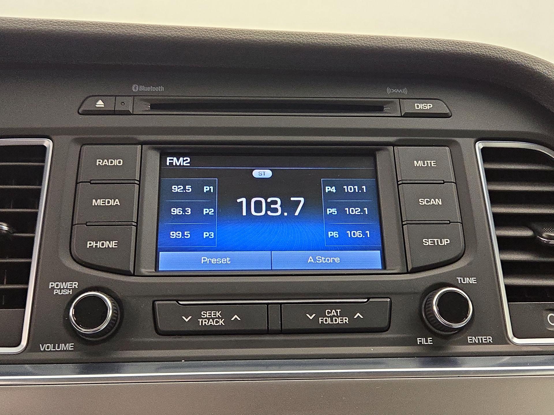 Thumbnail: 2016 Hyundai Sonata - 15