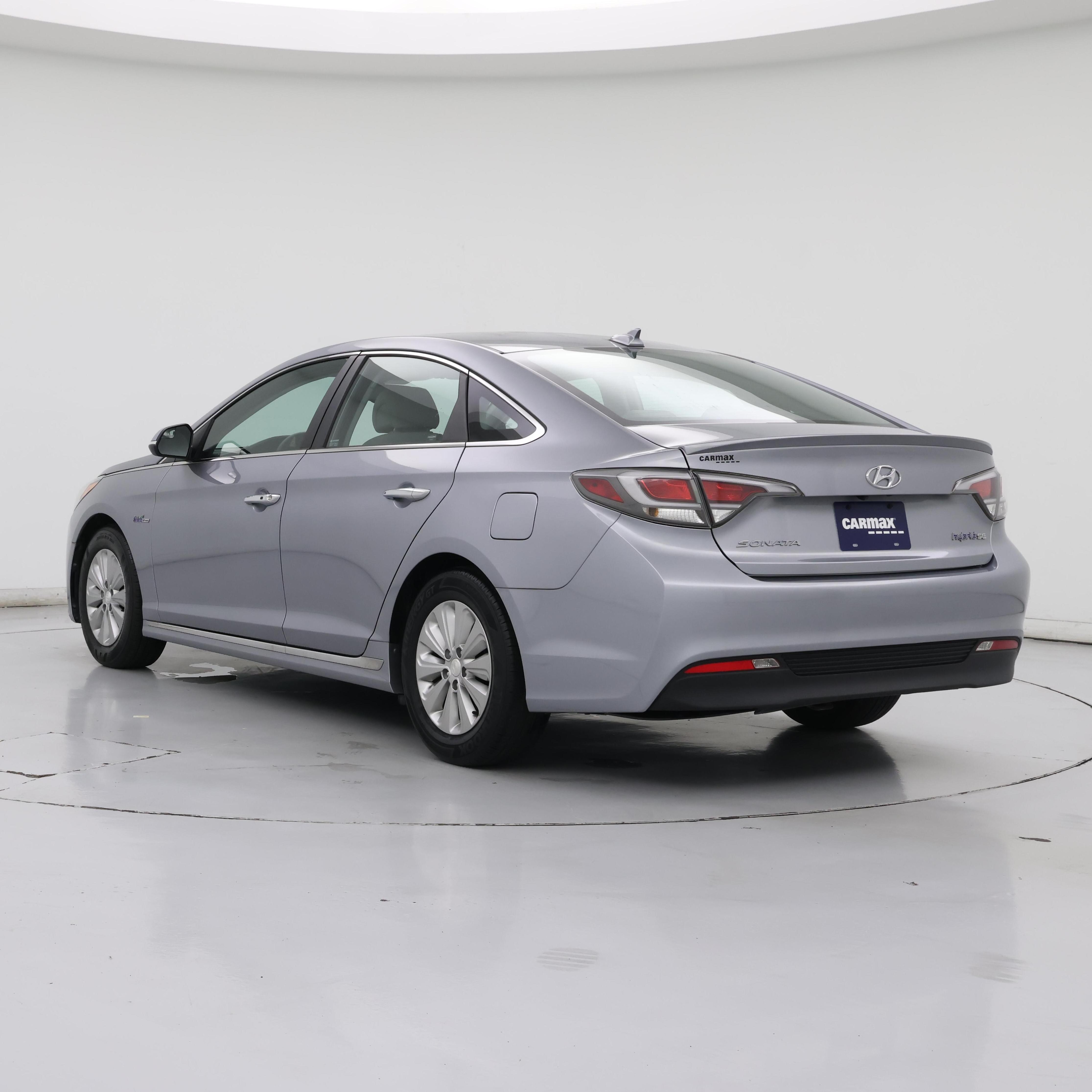 Thumbnail: 2016 Hyundai Sonata - 2