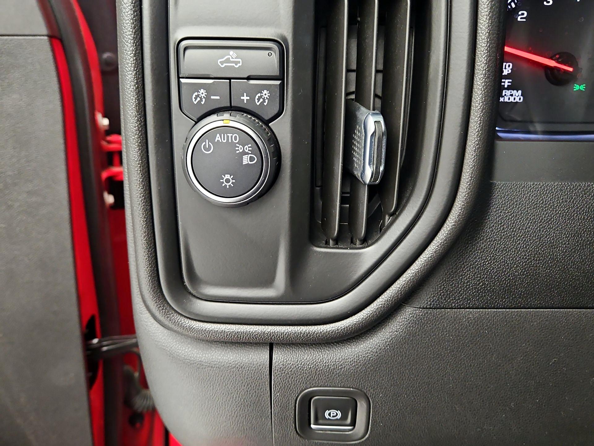 Thumbnail: 2022 Chevrolet Silverado 1500 - 13