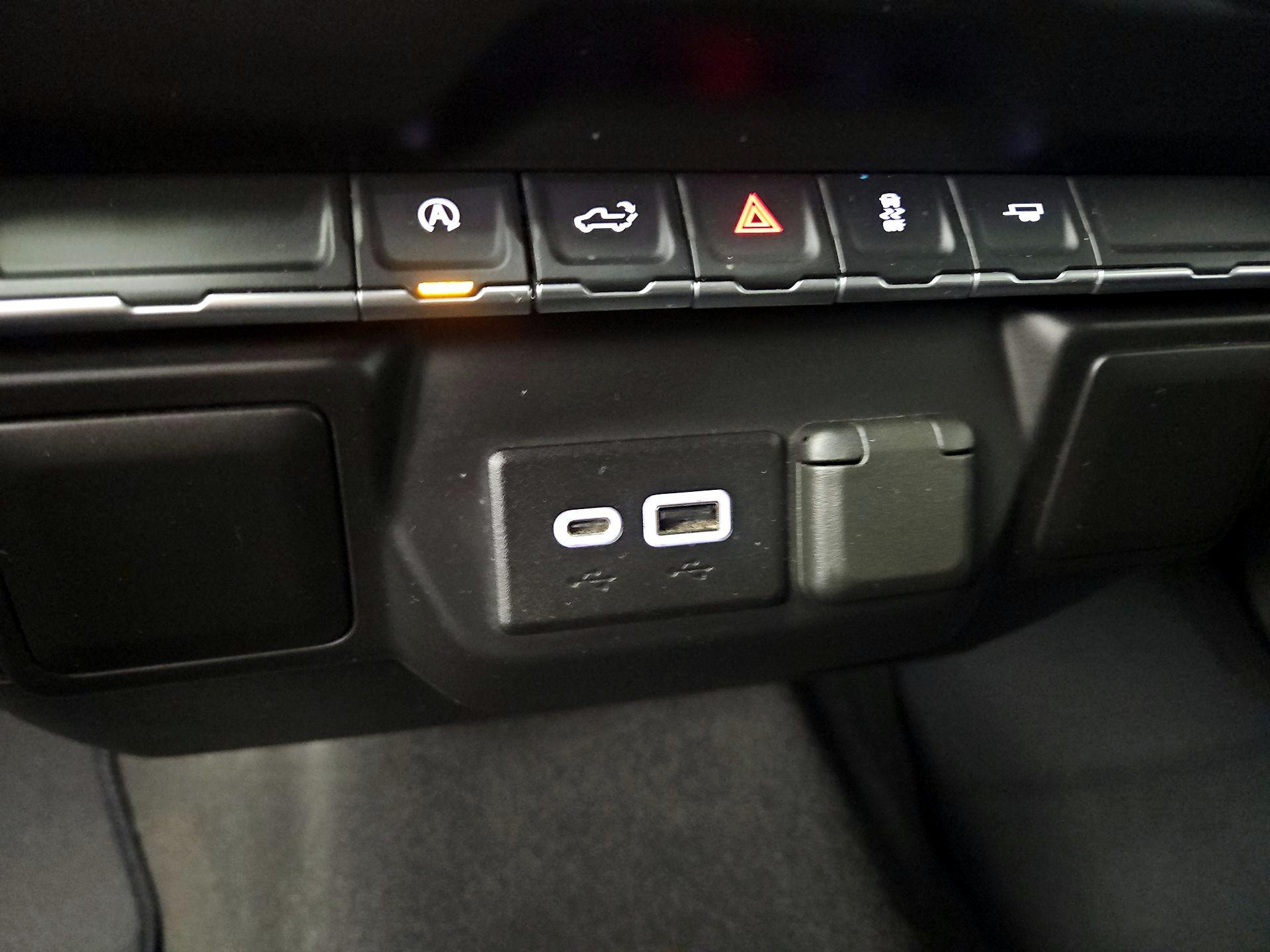 Thumbnail: 2022 Chevrolet Silverado 1500 - 18