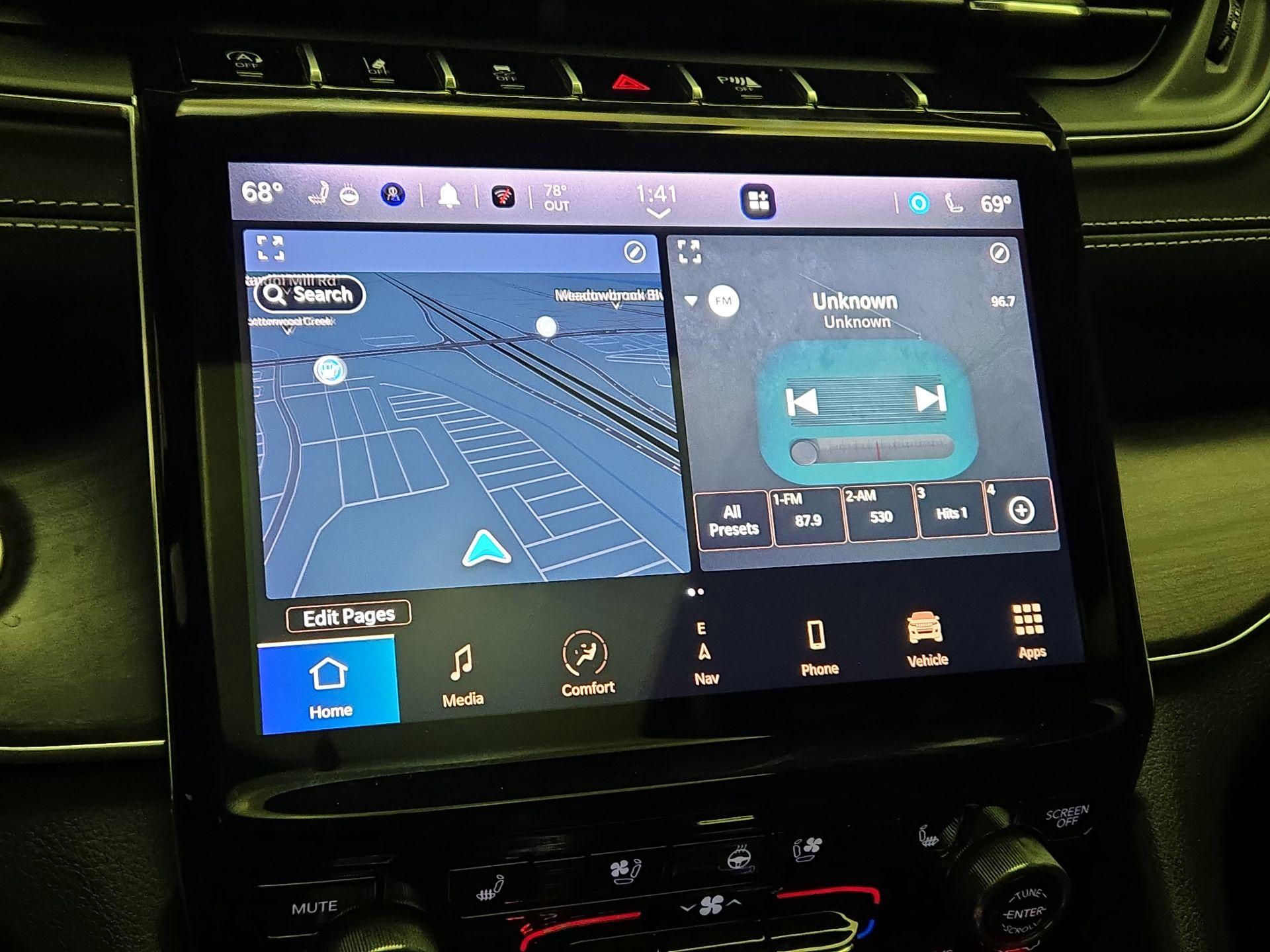 Thumbnail: 2022 Jeep Grand Cherokee - 16