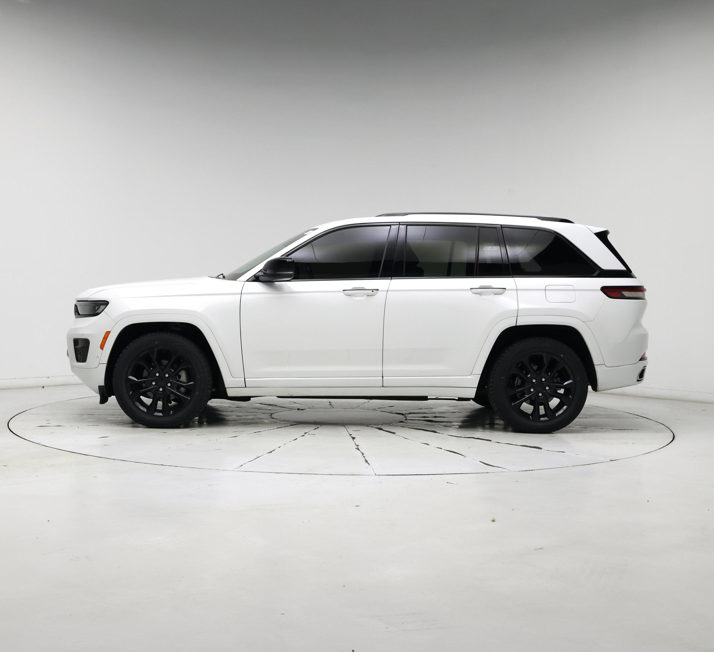 Thumbnail: 2022 Jeep Grand Cherokee - 3