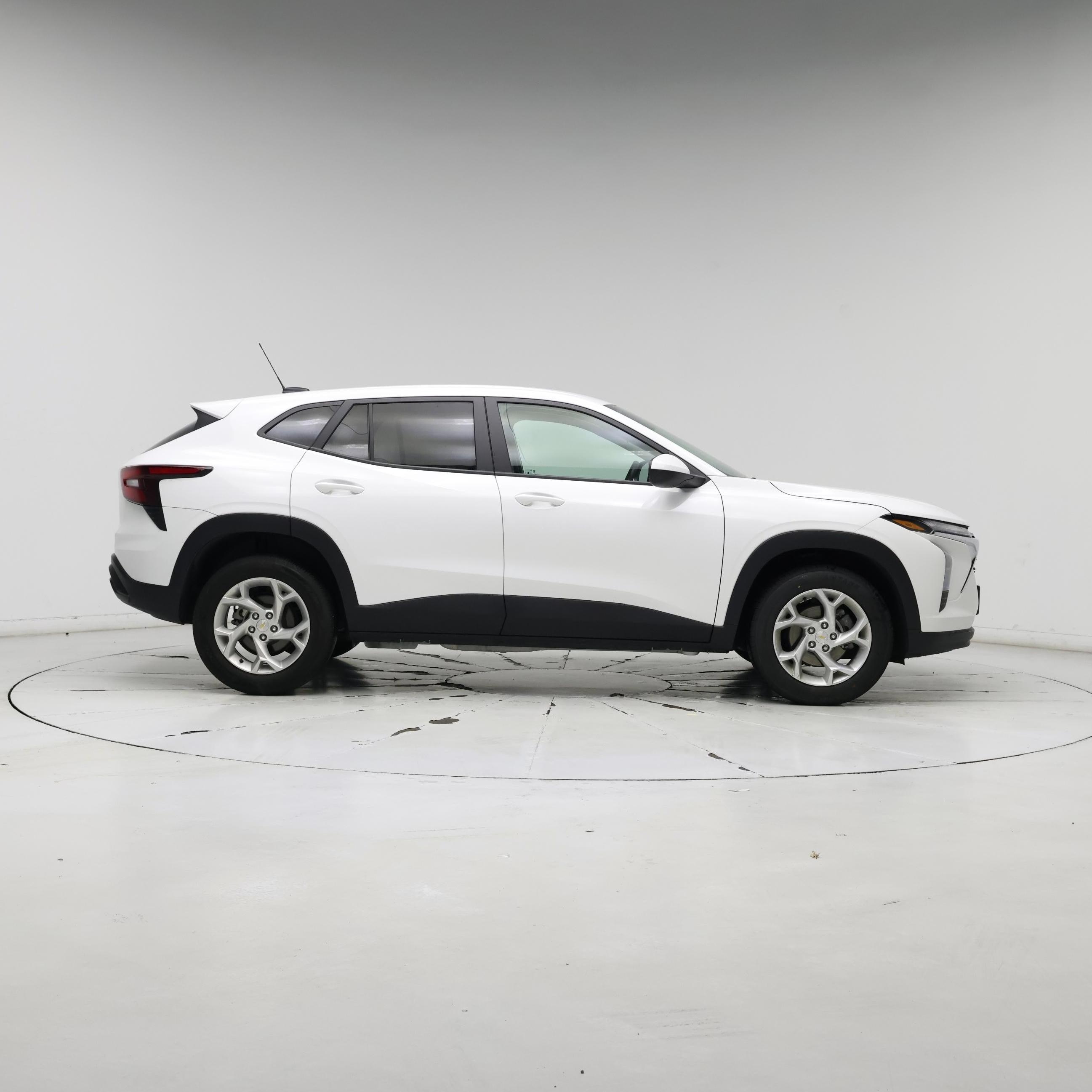 Thumbnail: 2024 Chevrolet Trax - 7