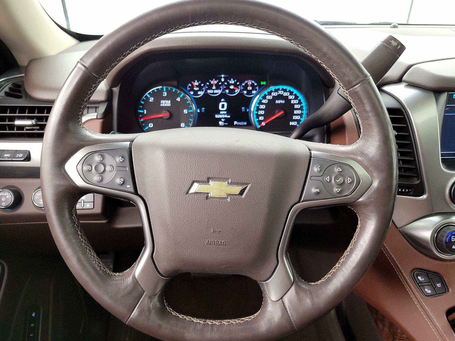 Thumbnail: 2016 Chevrolet Suburban - 10