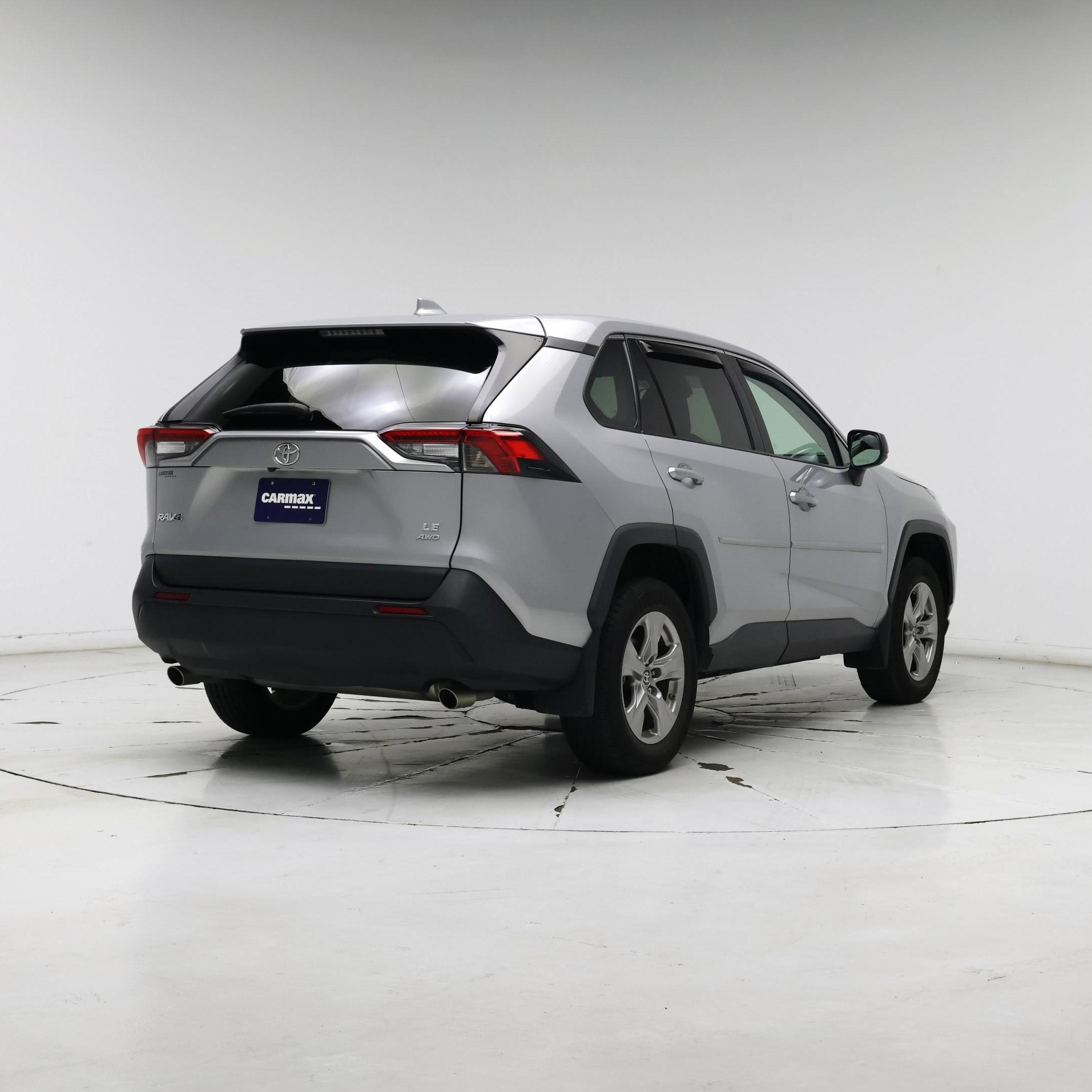 Thumbnail: 2022 Toyota RAV4 - 8