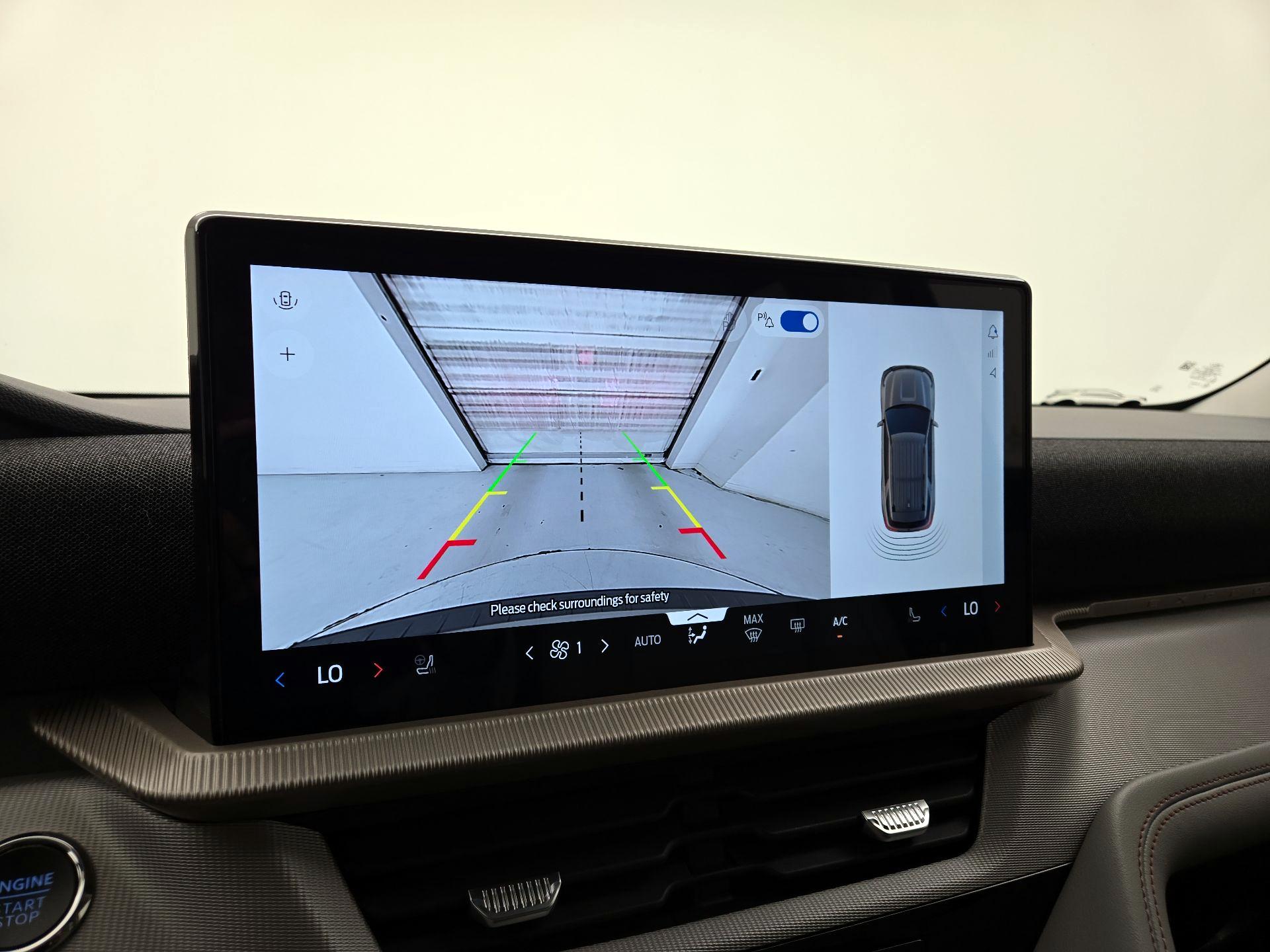 Thumbnail: 2025 Ford Explorer - 15