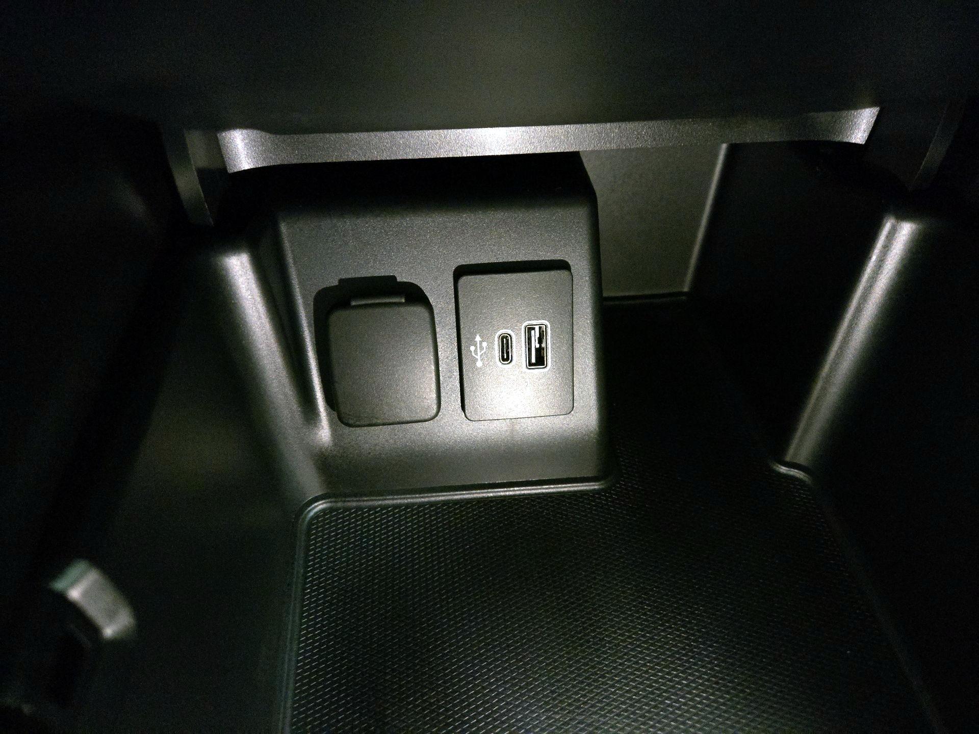 Thumbnail: 2025 Ford Explorer - 19