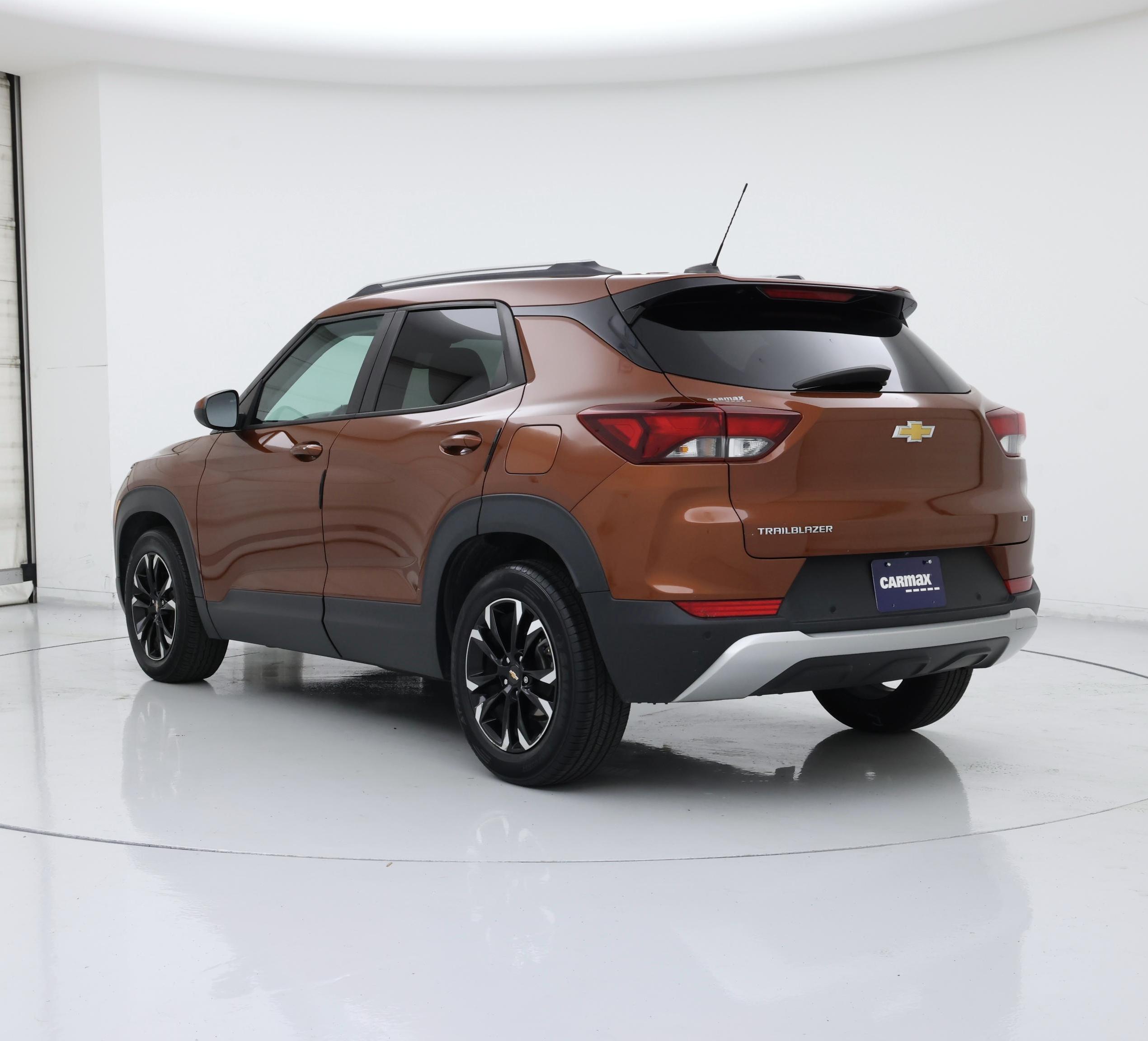 Thumbnail: 2021 Chevrolet TrailBlazer - 2