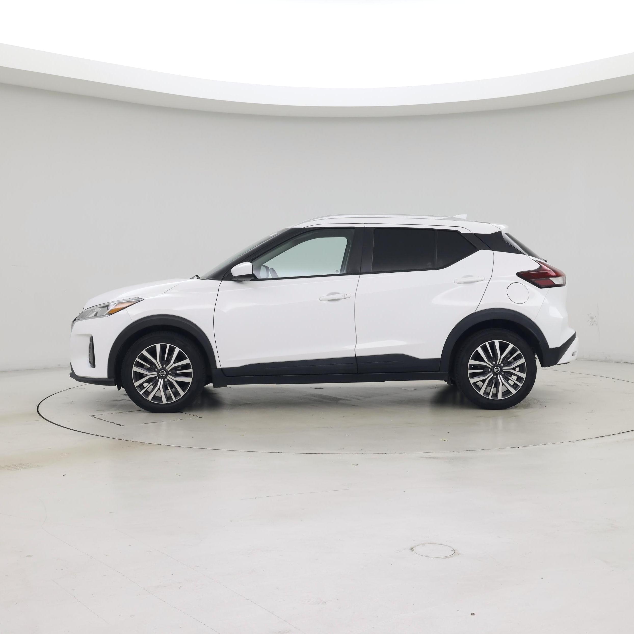 Thumbnail: 2021 Nissan Kicks - 3