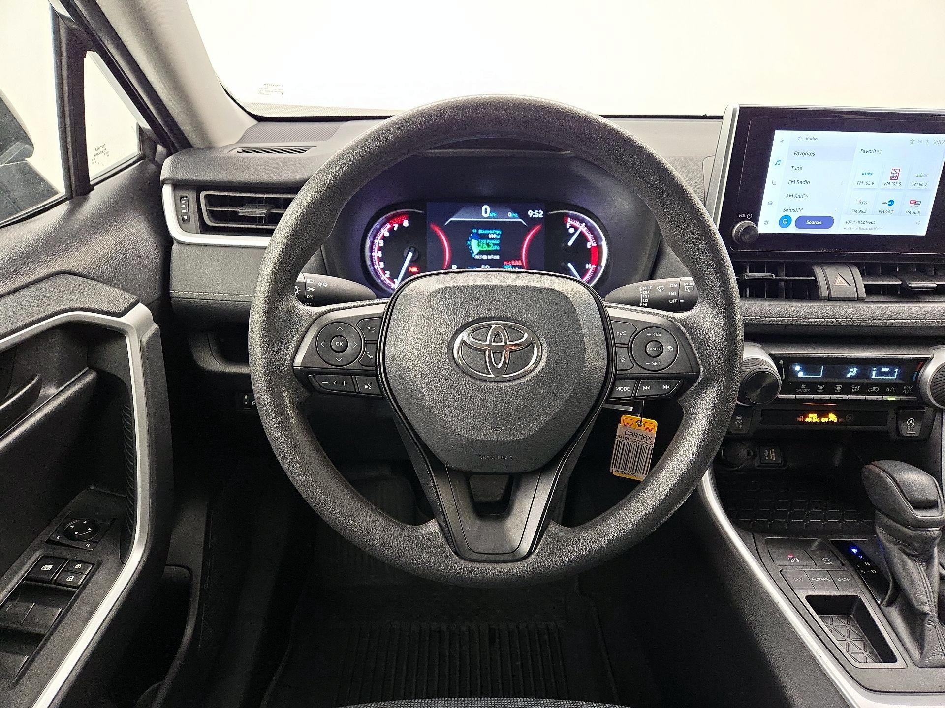 Thumbnail: 2024 Toyota RAV4 - 10