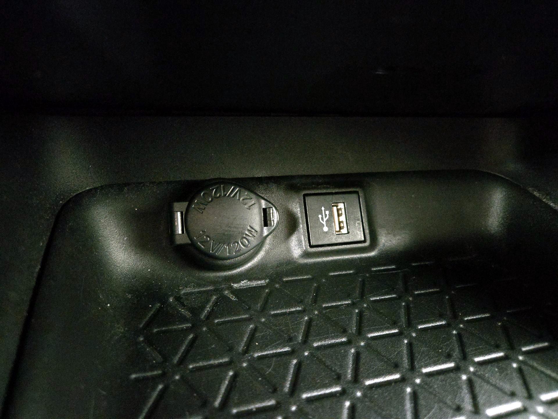 Thumbnail: 2024 Toyota RAV4 - 18