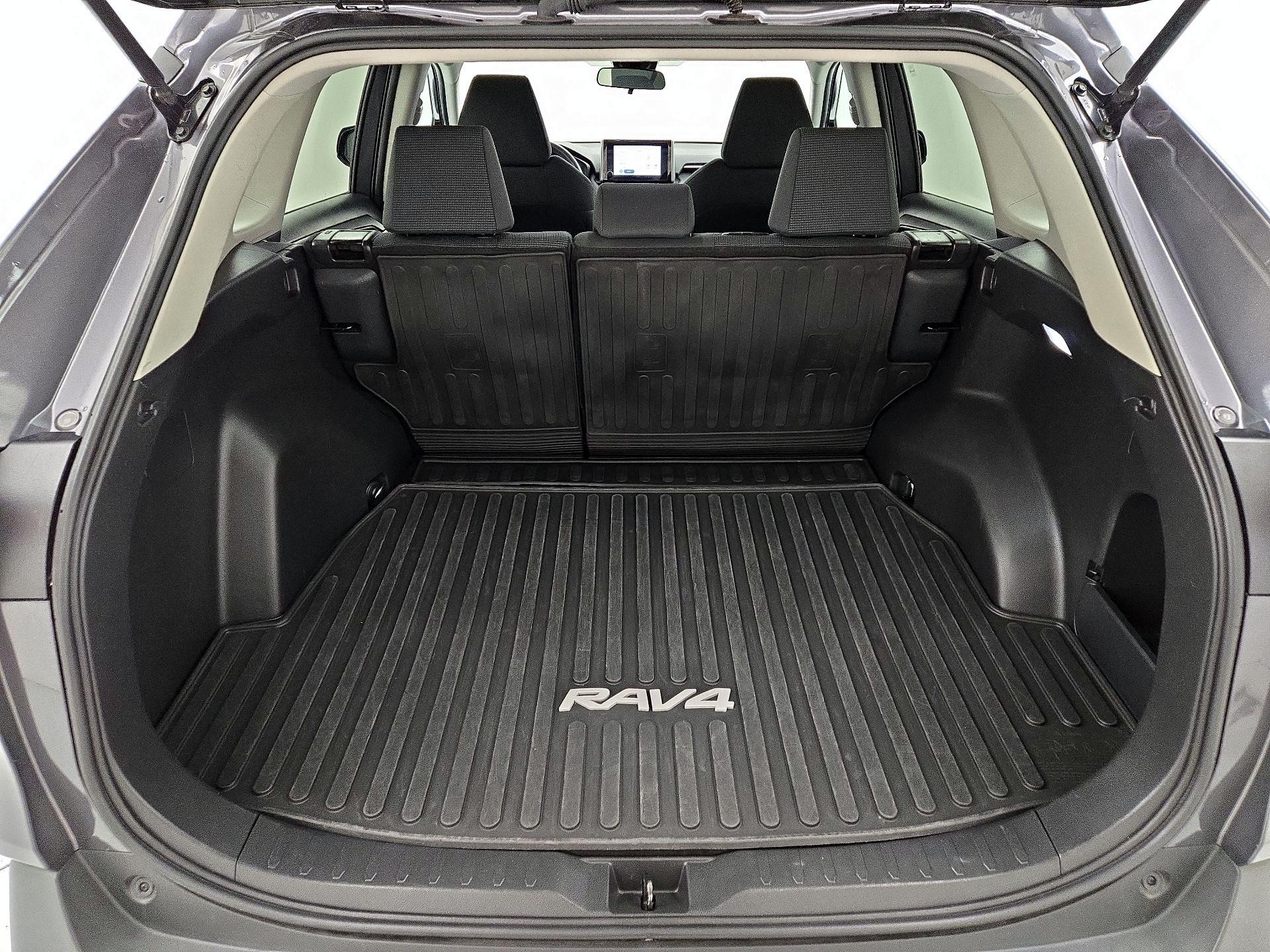 Thumbnail: 2024 Toyota RAV4 - 20