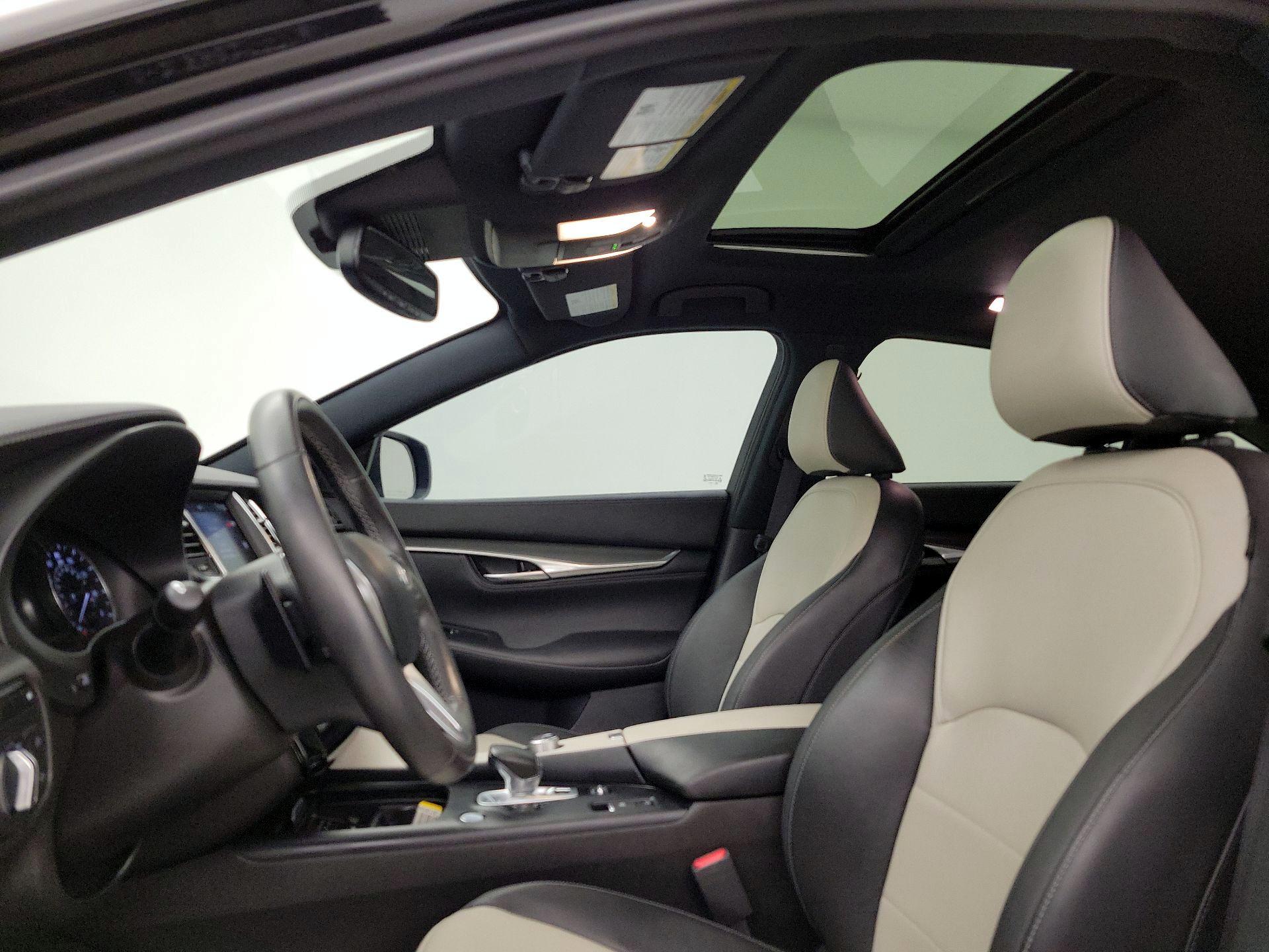 Thumbnail: 2023 INFINITI QX55 - 18