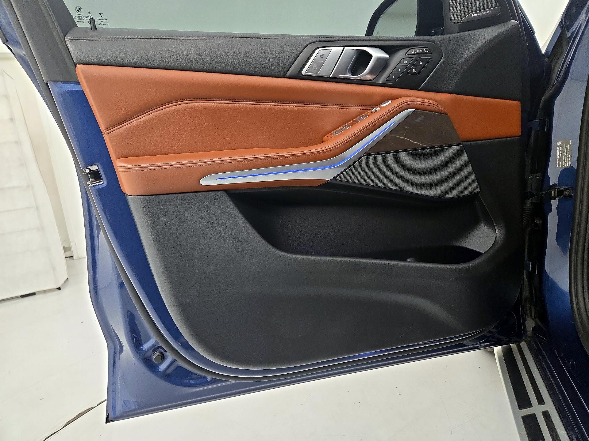 Thumbnail: 2020 BMW X7 - 12